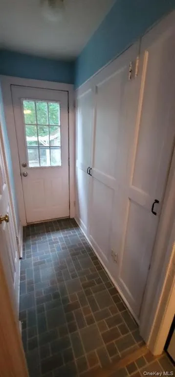 95 Grand Avenue, Orangetown, NY, 1 Bedroom Bedrooms, 5 Rooms Rooms,1 BathroomBathrooms,Residential Lease,For Rent,Grand,0,1055851 95 Grand Avenue, Orangetown, NY, 1 Bedroom Bedrooms, 5 Rooms Rooms,1 BathroomBathrooms,Residential Lease,For Rent,Grand,0,1055851
