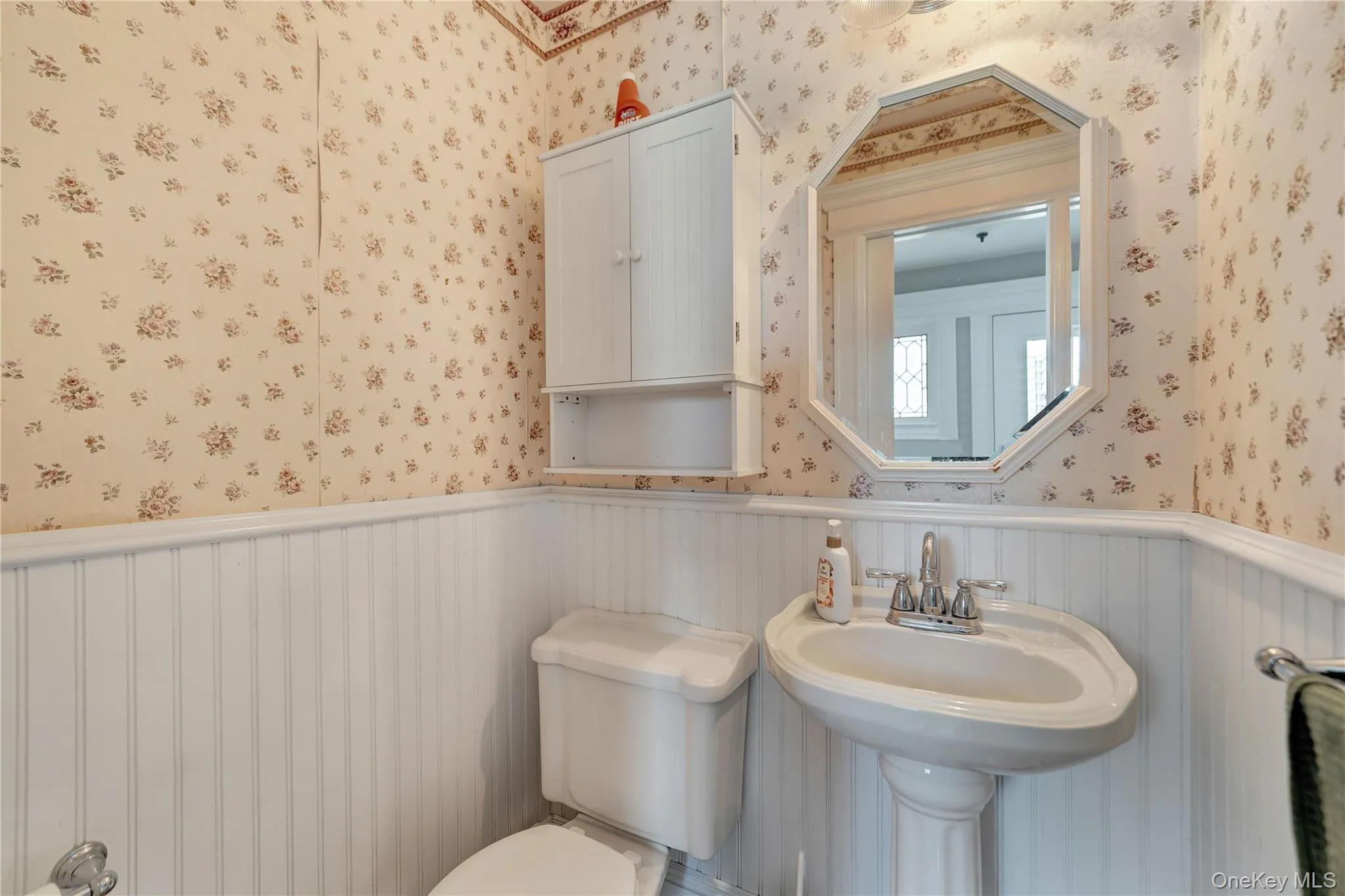 50 Catherine Street, Hempstead, NY, 5 Bedrooms Bedrooms, 14 Rooms Rooms,2 BathroomsBathrooms,Residential Lease,For Rent,Catherine,0,1055854 50 Catherine Street, Hempstead, NY, 5 Bedrooms Bedrooms, 14 Rooms Rooms,2 BathroomsBathrooms,Residential Lease,For Rent,Catherine,0,1055854
