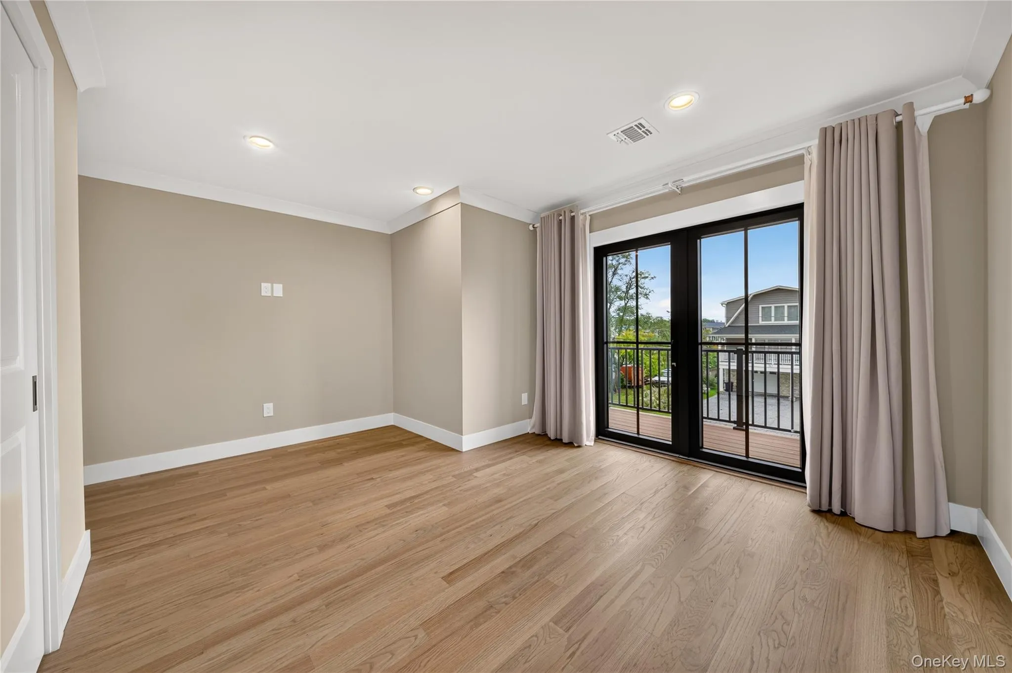 759 Pecan Street, Babylon, NY, 5 Bedrooms Bedrooms, 9 Rooms Rooms,2 BathroomsBathrooms,Residential,For Rent,Pecan,0,1055865 759 Pecan Street, Babylon, NY, 5 Bedrooms Bedrooms, 9 Rooms Rooms,2 BathroomsBathrooms,Residential,For Rent,Pecan,0,1055865