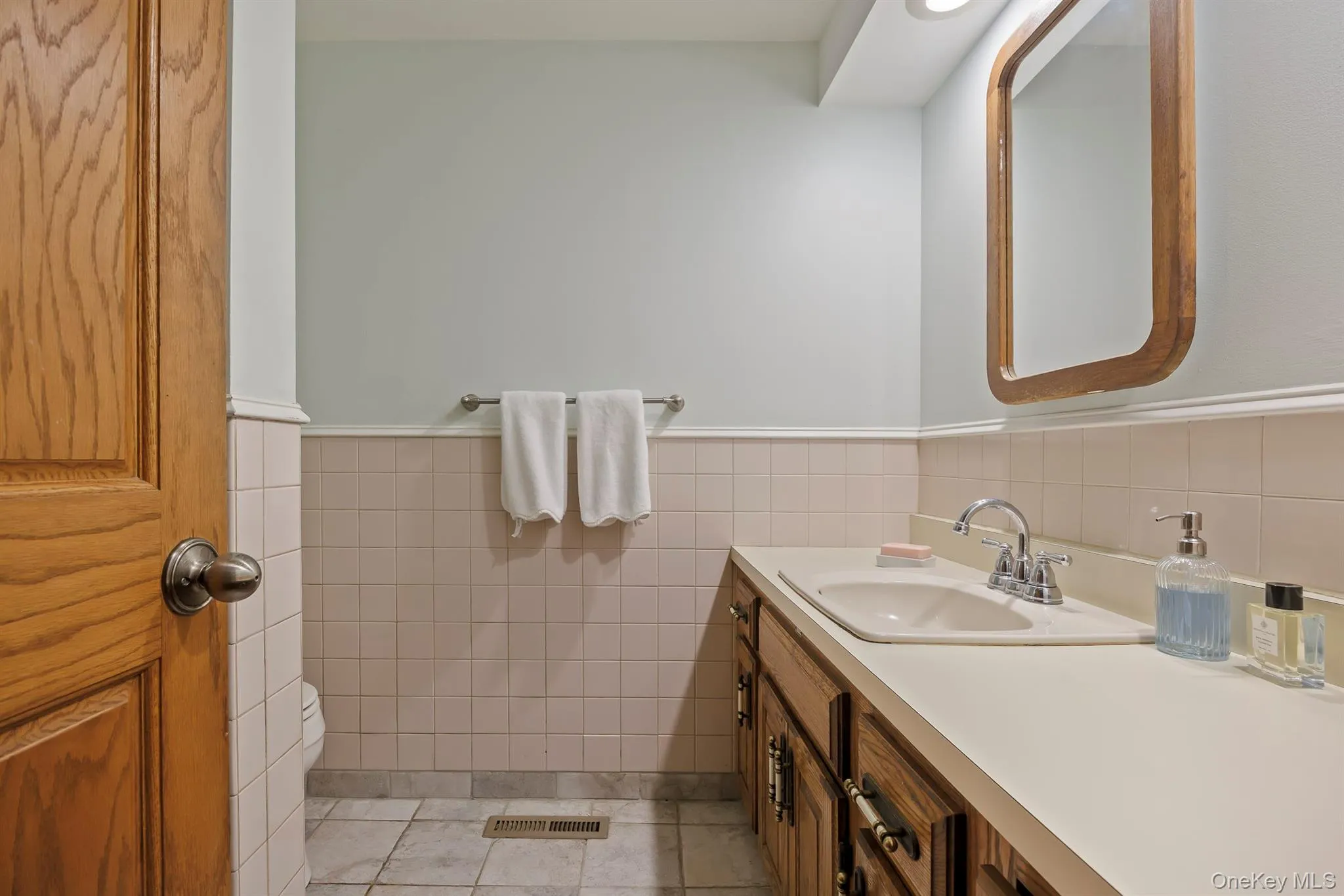 201 Masten Road, Pleasant Valley, NY, 4 Bedrooms Bedrooms, 12 Rooms Rooms,2 BathroomsBathrooms,Residential,For Rent,Masten,0,1055868 201 Masten Road, Pleasant Valley, NY, 4 Bedrooms Bedrooms, 12 Rooms Rooms,2 BathroomsBathrooms,Residential,For Rent,Masten,0,1055868
