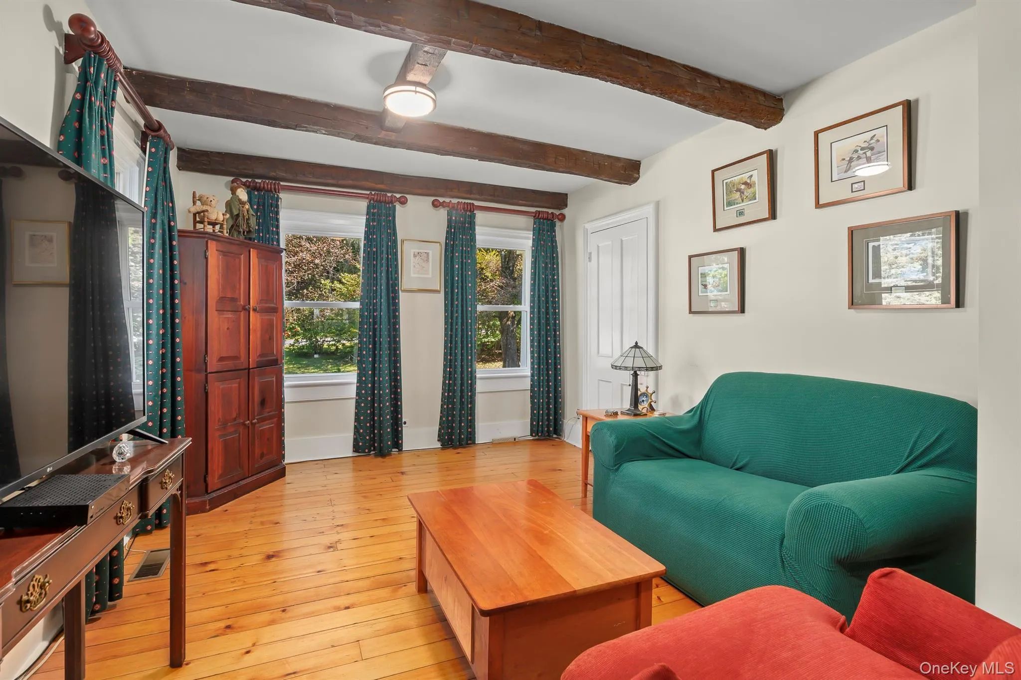 201 Masten Road, Pleasant Valley, NY, 4 Bedrooms Bedrooms, 12 Rooms Rooms,2 BathroomsBathrooms,Residential,For Rent,Masten,0,1055868 201 Masten Road, Pleasant Valley, NY, 4 Bedrooms Bedrooms, 12 Rooms Rooms,2 BathroomsBathrooms,Residential,For Rent,Masten,0,1055868