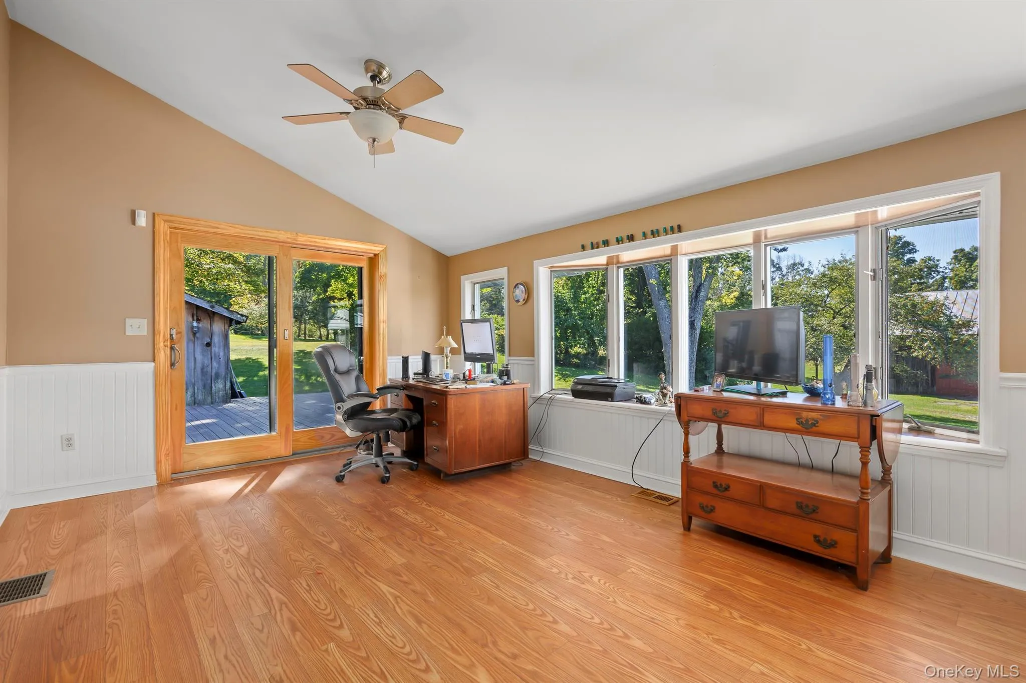 201 Masten Road, Pleasant Valley, NY, 4 Bedrooms Bedrooms, 12 Rooms Rooms,2 BathroomsBathrooms,Residential,For Rent,Masten,0,1055868 201 Masten Road, Pleasant Valley, NY, 4 Bedrooms Bedrooms, 12 Rooms Rooms,2 BathroomsBathrooms,Residential,For Rent,Masten,0,1055868