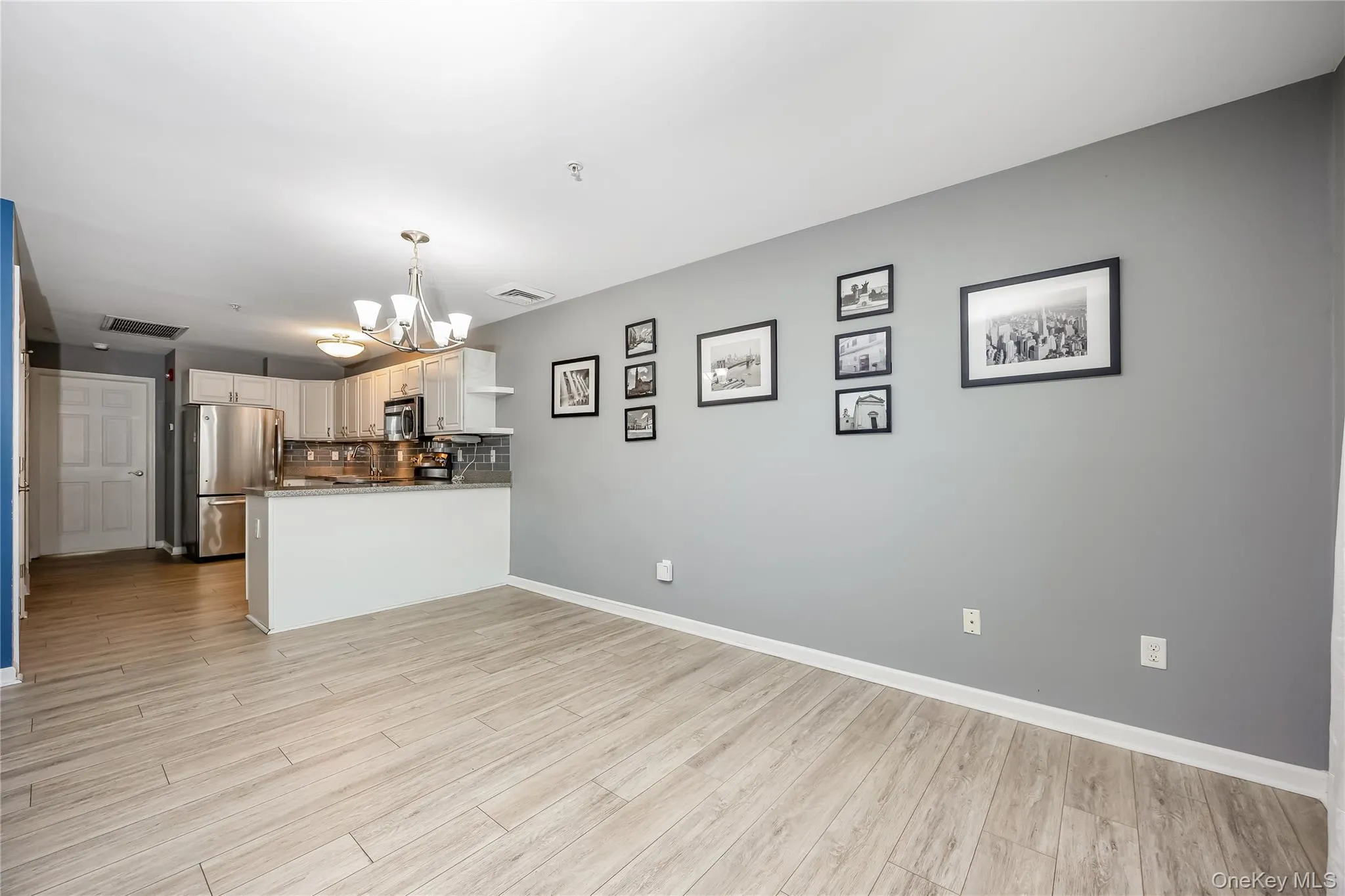 1003 Willow Lane, Hempstead, NY, 2 Bedrooms Bedrooms, 4 Rooms Rooms,2 BathroomsBathrooms,Residential,For Rent,Willow,0,1055871 1003 Willow Lane, Hempstead, NY, 2 Bedrooms Bedrooms, 4 Rooms Rooms,2 BathroomsBathrooms,Residential,For Rent,Willow,0,1055871