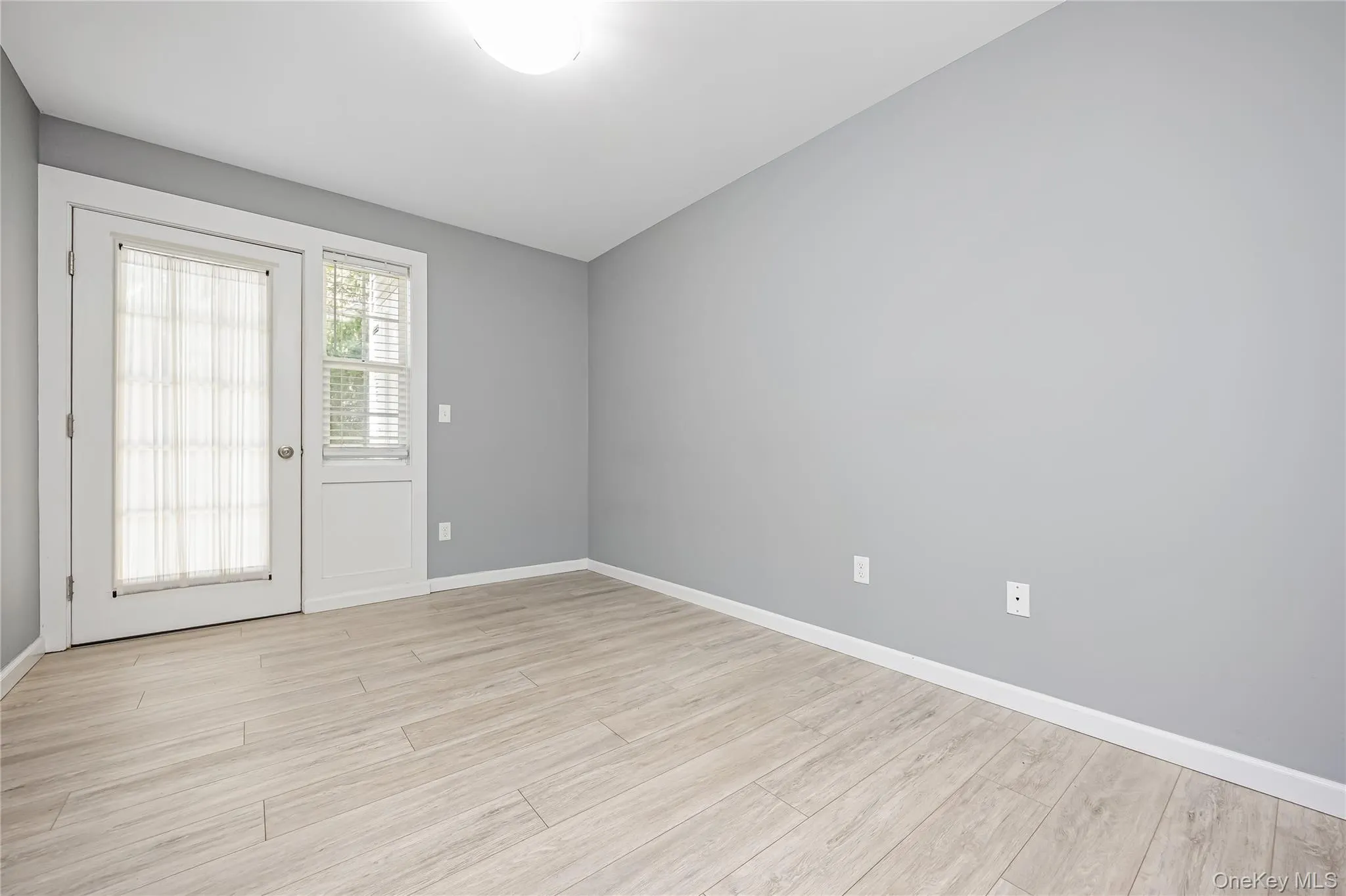 1003 Willow Lane, Hempstead, NY, 2 Bedrooms Bedrooms, 4 Rooms Rooms,2 BathroomsBathrooms,Residential,For Rent,Willow,0,1055871 1003 Willow Lane, Hempstead, NY, 2 Bedrooms Bedrooms, 4 Rooms Rooms,2 BathroomsBathrooms,Residential,For Rent,Willow,0,1055871