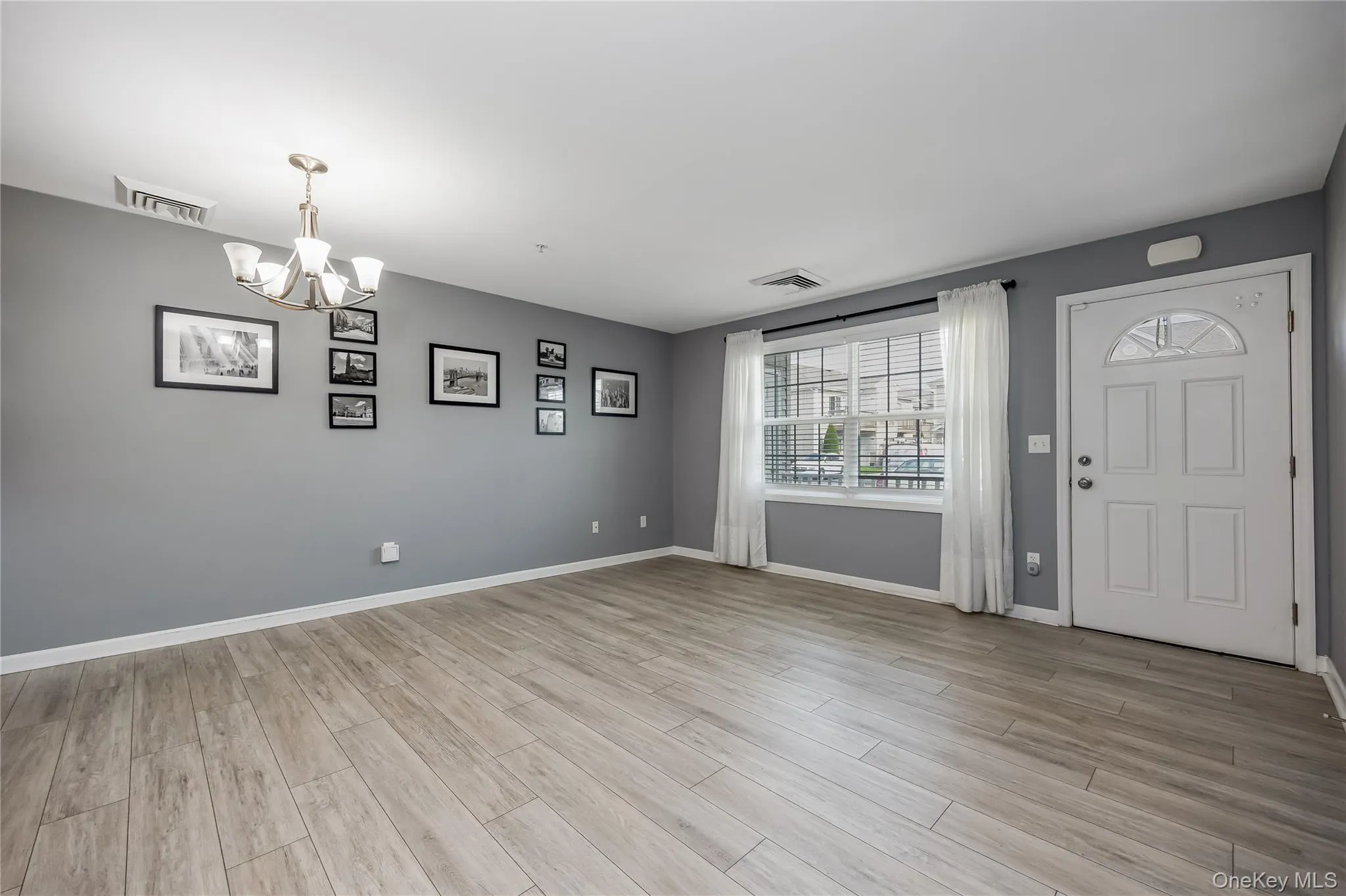 1003 Willow Lane, Hempstead, NY, 2 Bedrooms Bedrooms, 4 Rooms Rooms,2 BathroomsBathrooms,Residential,For Rent,Willow,0,1055871 1003 Willow Lane, Hempstead, NY, 2 Bedrooms Bedrooms, 4 Rooms Rooms,2 BathroomsBathrooms,Residential,For Rent,Willow,0,1055871