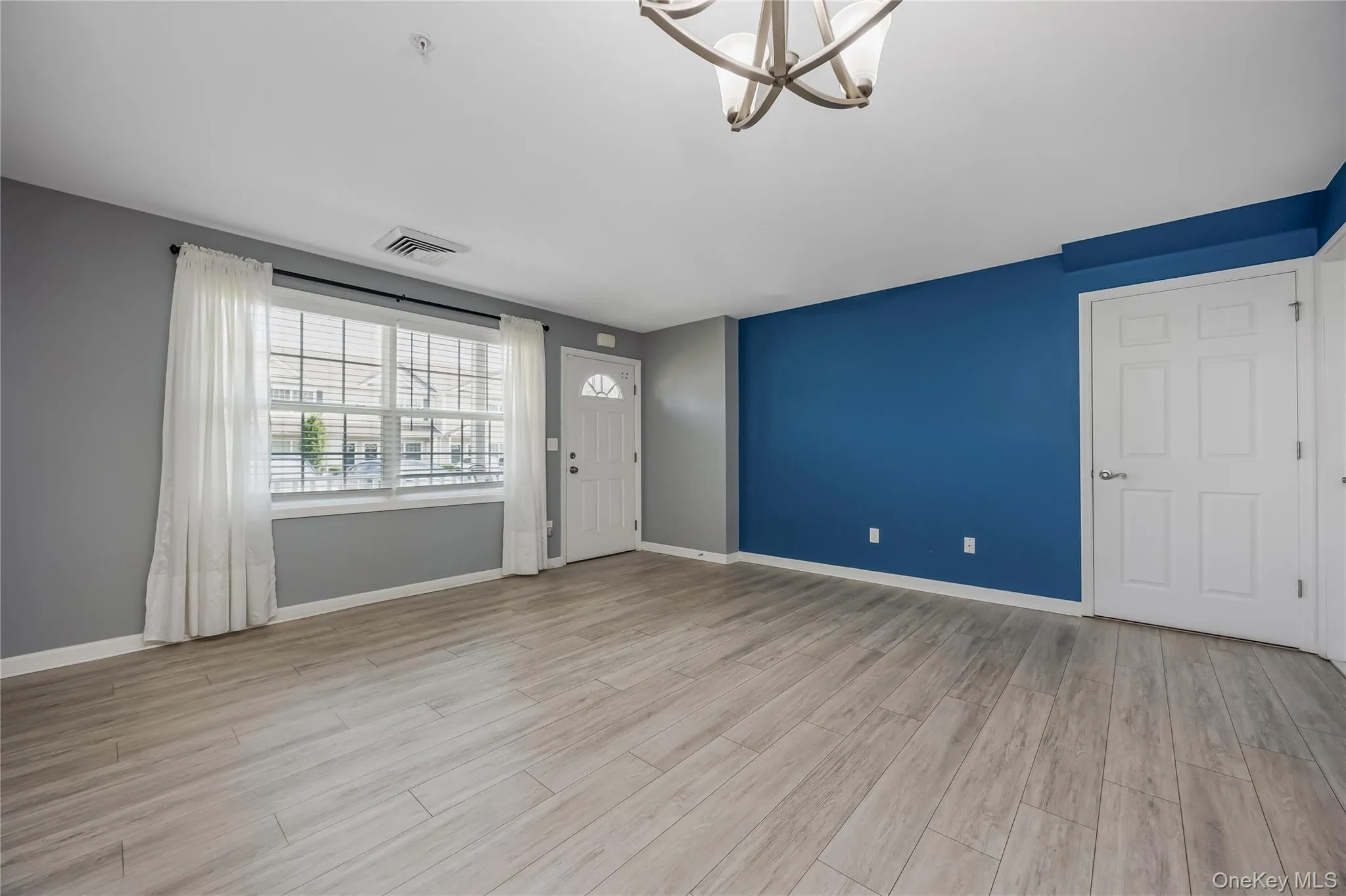 1003 Willow Lane, Hempstead, NY, 2 Bedrooms Bedrooms, 4 Rooms Rooms,2 BathroomsBathrooms,Residential,For Rent,Willow,0,1055871 1003 Willow Lane, Hempstead, NY, 2 Bedrooms Bedrooms, 4 Rooms Rooms,2 BathroomsBathrooms,Residential,For Rent,Willow,0,1055871