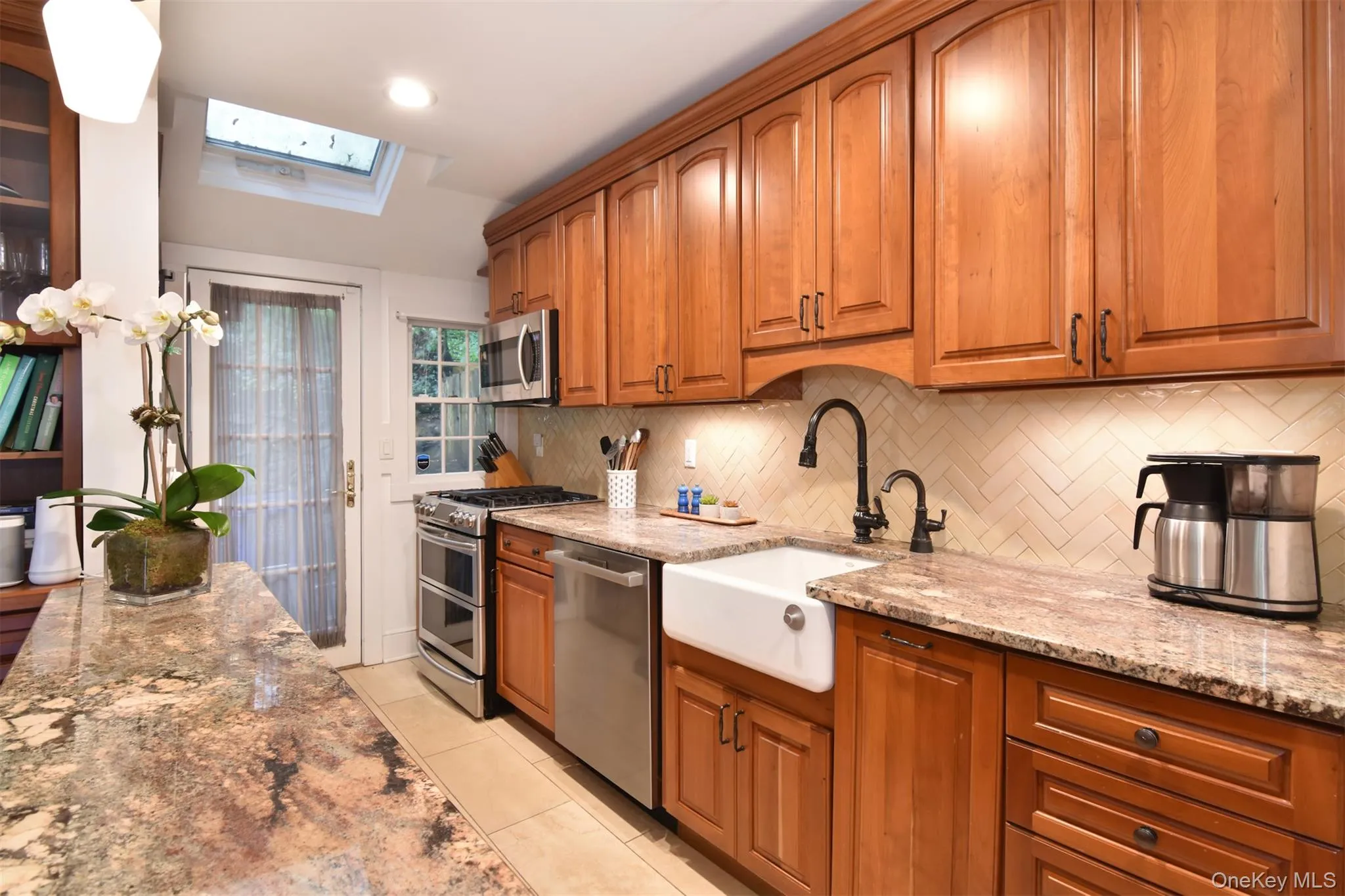 6 Beverly Road, Eastchester, NY, 3 Bedrooms Bedrooms, 7 Rooms Rooms,2 BathroomsBathrooms,Residential,For Rent,Beverly,0,1055873 6 Beverly Road, Eastchester, NY, 3 Bedrooms Bedrooms, 7 Rooms Rooms,2 BathroomsBathrooms,Residential,For Rent,Beverly,0,1055873