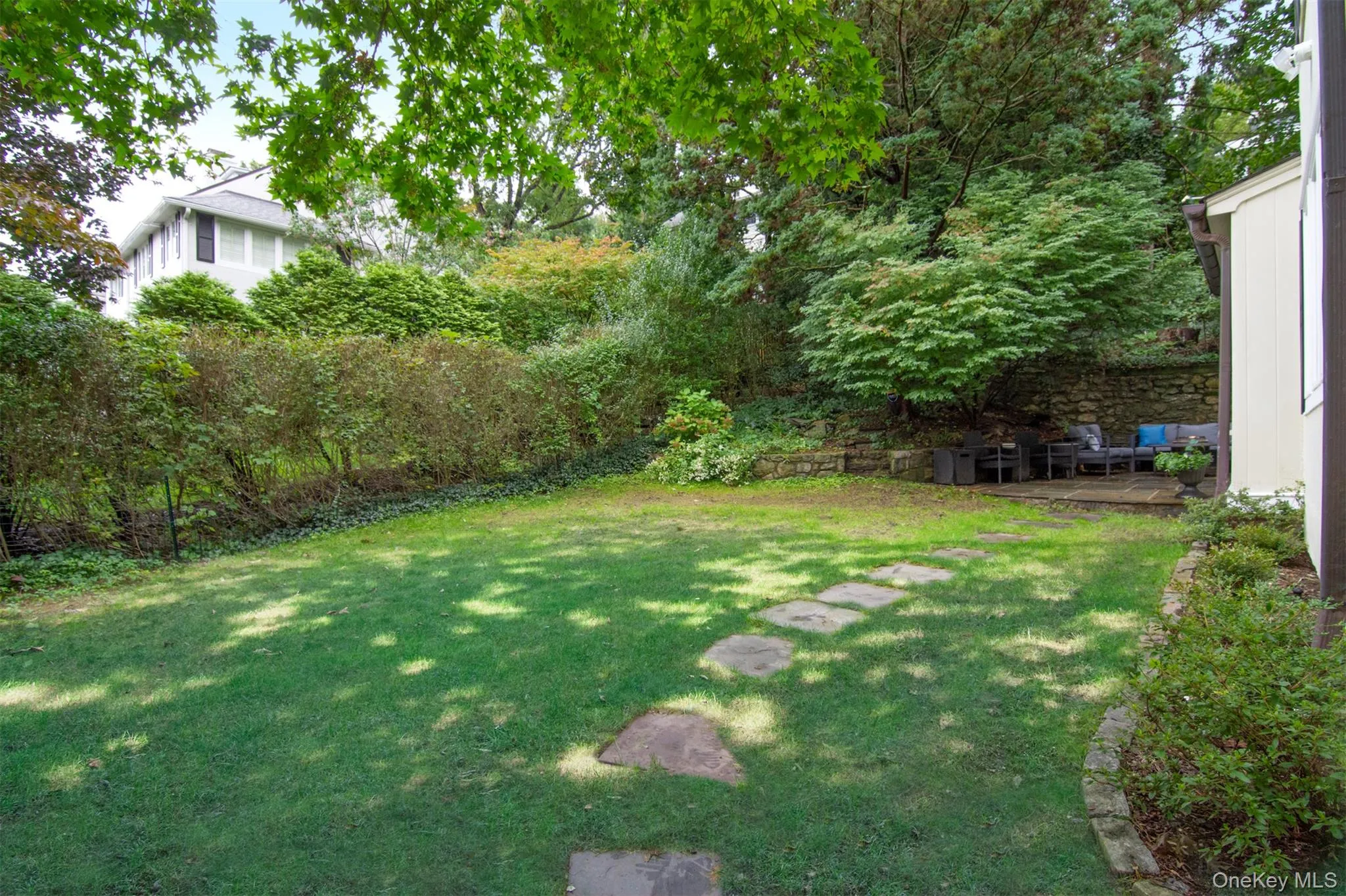 6 Beverly Road, Eastchester, NY, 3 Bedrooms Bedrooms, 7 Rooms Rooms,2 BathroomsBathrooms,Residential,For Rent,Beverly,0,1055873 6 Beverly Road, Eastchester, NY, 3 Bedrooms Bedrooms, 7 Rooms Rooms,2 BathroomsBathrooms,Residential,For Rent,Beverly,0,1055873