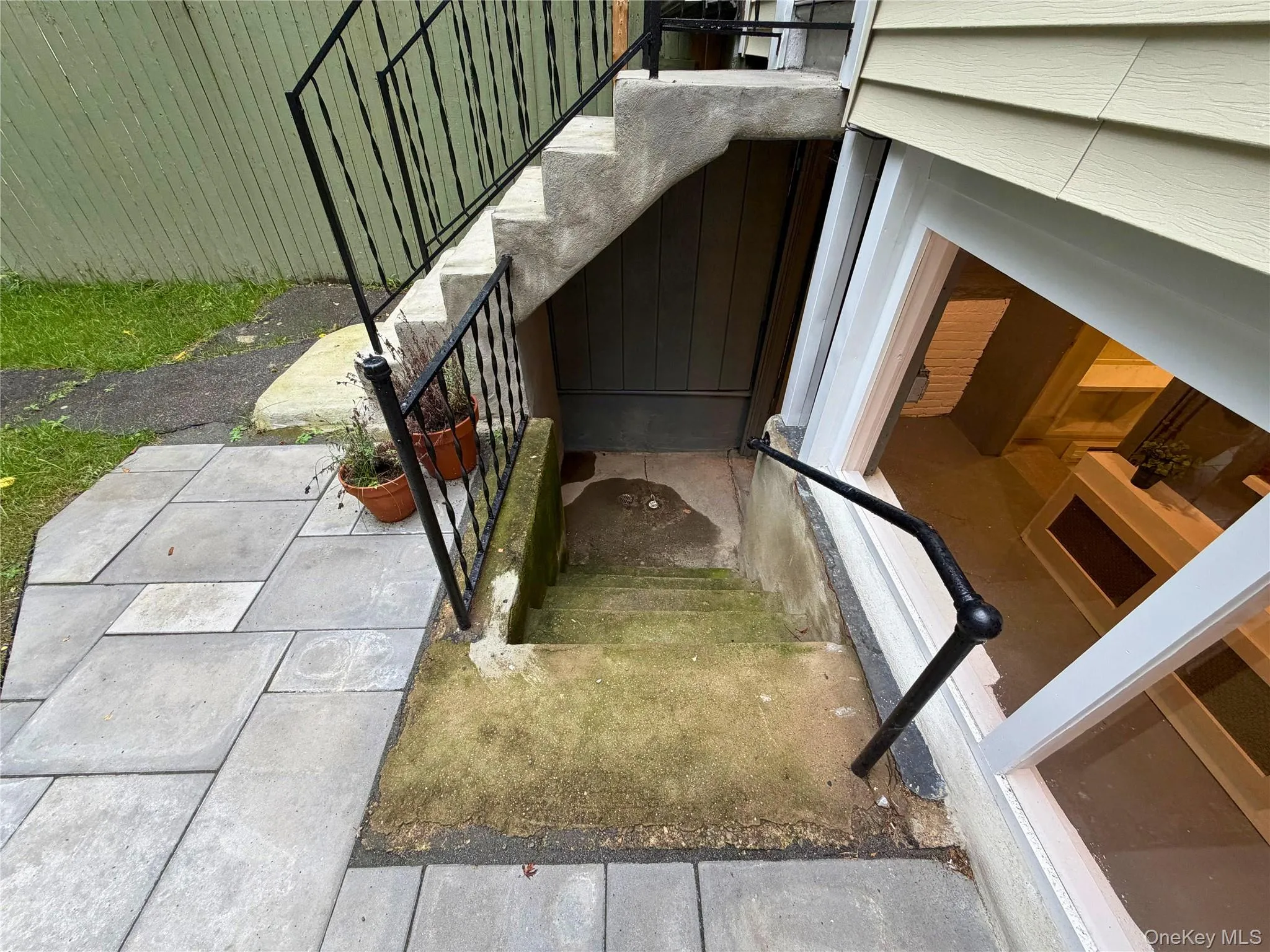 79 Ann Street, Newburgh (city), NY, 3 Bedrooms Bedrooms, 11 Rooms Rooms,2 BathroomsBathrooms,Residential Lease,For Rent,Ann,0,1055875 79 Ann Street, Newburgh (city), NY, 3 Bedrooms Bedrooms, 11 Rooms Rooms,2 BathroomsBathrooms,Residential Lease,For Rent,Ann,0,1055875
