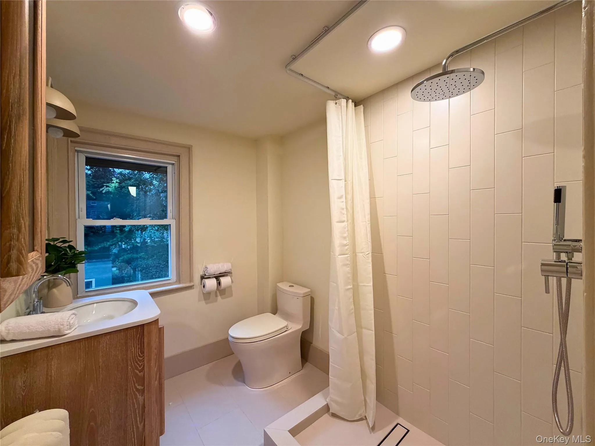 79 Ann Street, Newburgh (city), NY, 3 Bedrooms Bedrooms, 11 Rooms Rooms,2 BathroomsBathrooms,Residential Lease,For Rent,Ann,0,1055875 79 Ann Street, Newburgh (city), NY, 3 Bedrooms Bedrooms, 11 Rooms Rooms,2 BathroomsBathrooms,Residential Lease,For Rent,Ann,0,1055875