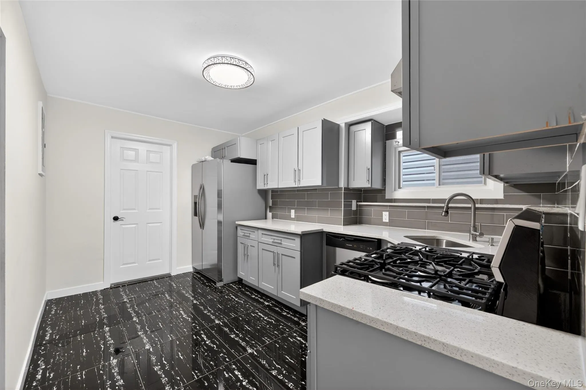 84 Pine Street, Long Beach, NY, 3 Bedrooms Bedrooms, 6 Rooms Rooms,1 BathroomBathrooms,Residential,For Rent,Pine,0,1055877 84 Pine Street, Long Beach, NY, 3 Bedrooms Bedrooms, 6 Rooms Rooms,1 BathroomBathrooms,Residential,For Rent,Pine,0,1055877