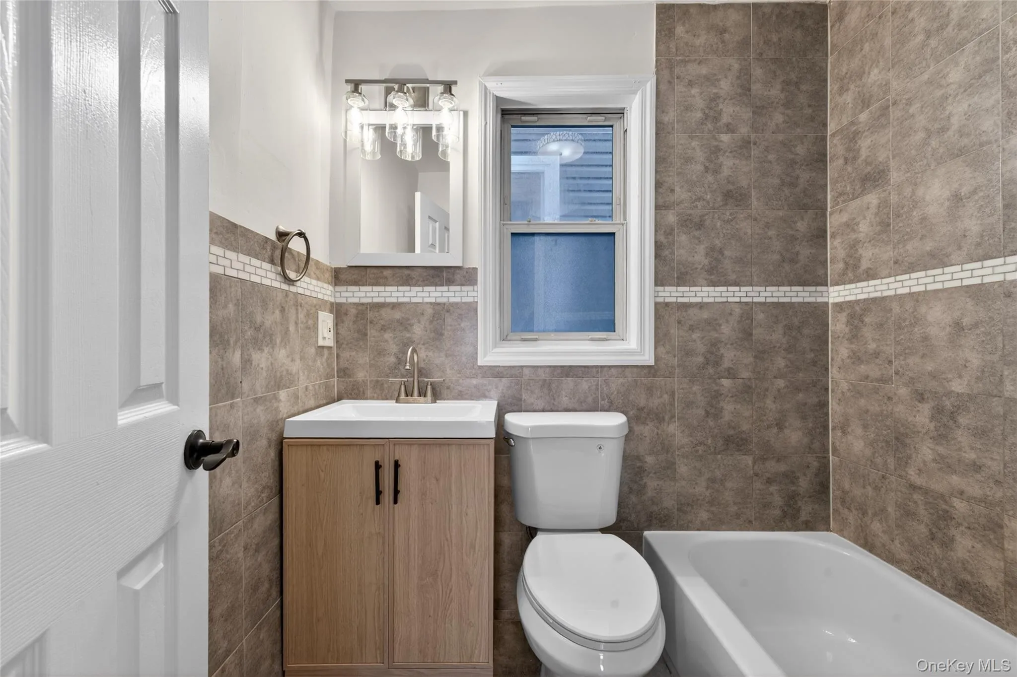 84 Pine Street, Long Beach, NY, 3 Bedrooms Bedrooms, 6 Rooms Rooms,1 BathroomBathrooms,Residential,For Rent,Pine,0,1055877 84 Pine Street, Long Beach, NY, 3 Bedrooms Bedrooms, 6 Rooms Rooms,1 BathroomBathrooms,Residential,For Rent,Pine,0,1055877