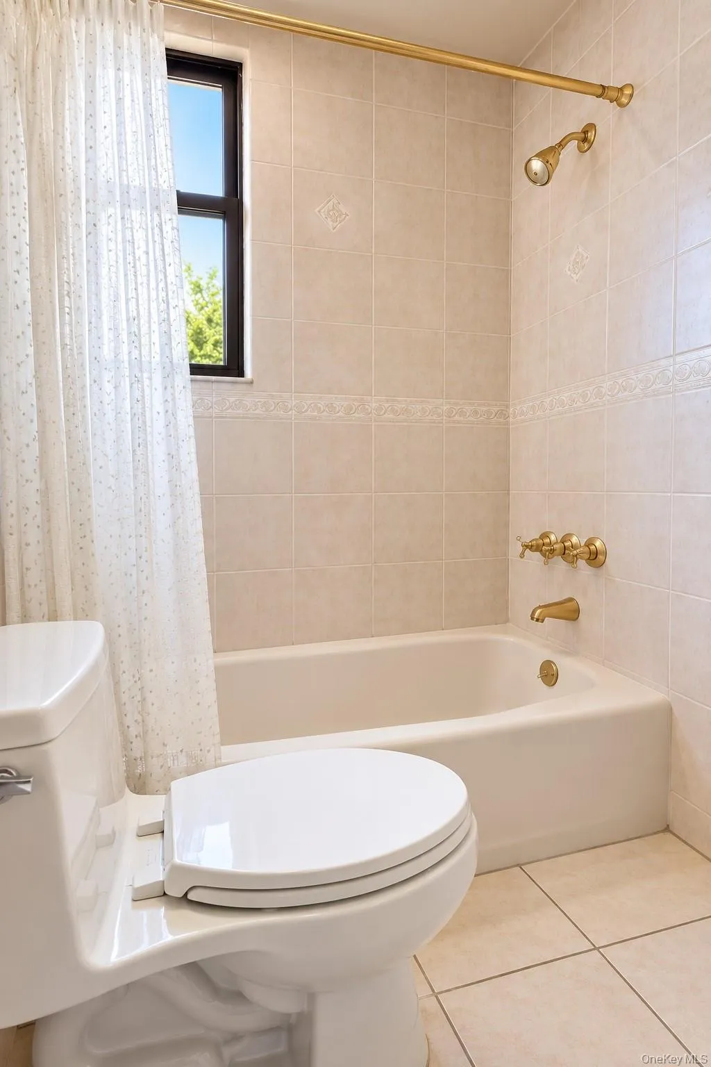 12 Balfour Street, New York, NY, 3 Bedroom Bedrooms, 5 Room Rooms,1 BathroomBathrooms,Residential Lease,For Rent,Balfour Street,0,1055879 12 Balfour Street, New York, NY, 3 Bedroom Bedrooms, 5 Room Rooms,1 BathroomBathrooms,Residential Lease,For Rent,Balfour Street,0,1055879