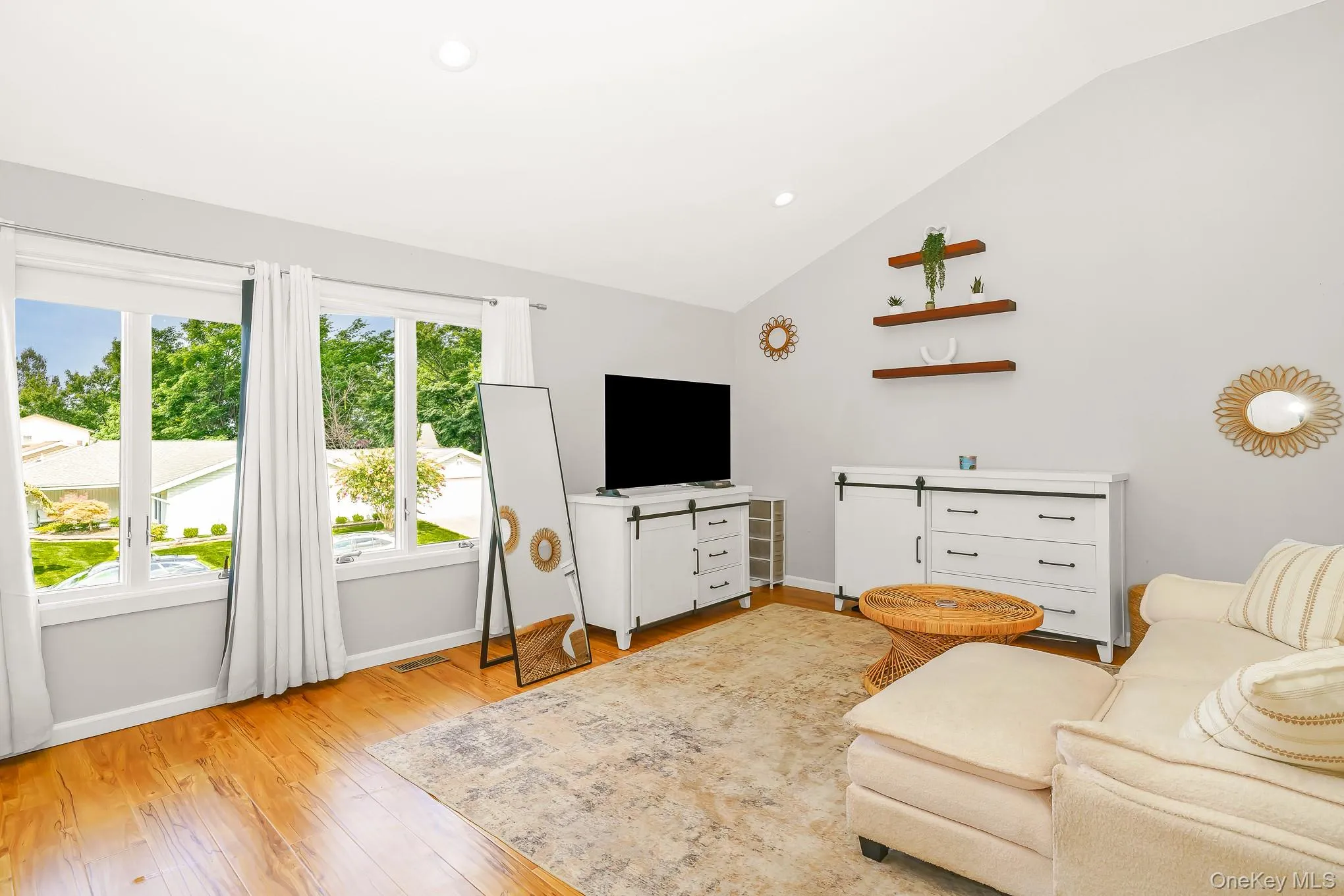 102 Inverness Road, Islip, NY, 3 Bedrooms Bedrooms, 8 Rooms Rooms,2 BathroomsBathrooms,Residential,For Rent,Inverness,0,1055881 102 Inverness Road, Islip, NY, 3 Bedrooms Bedrooms, 8 Rooms Rooms,2 BathroomsBathrooms,Residential,For Rent,Inverness,0,1055881