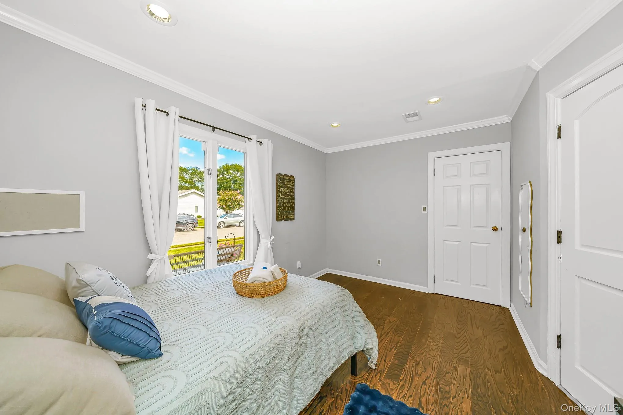 102 Inverness Road, Islip, NY, 3 Bedrooms Bedrooms, 8 Rooms Rooms,2 BathroomsBathrooms,Residential,For Rent,Inverness,0,1055881 102 Inverness Road, Islip, NY, 3 Bedrooms Bedrooms, 8 Rooms Rooms,2 BathroomsBathrooms,Residential,For Rent,Inverness,0,1055881
