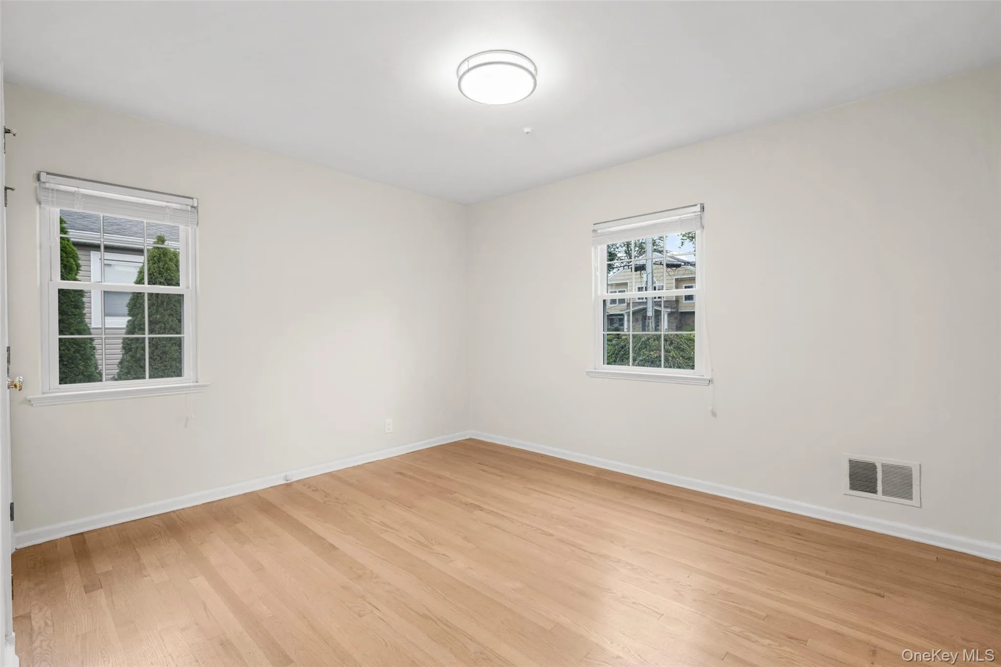 2nd bedroom 2nd bedroom