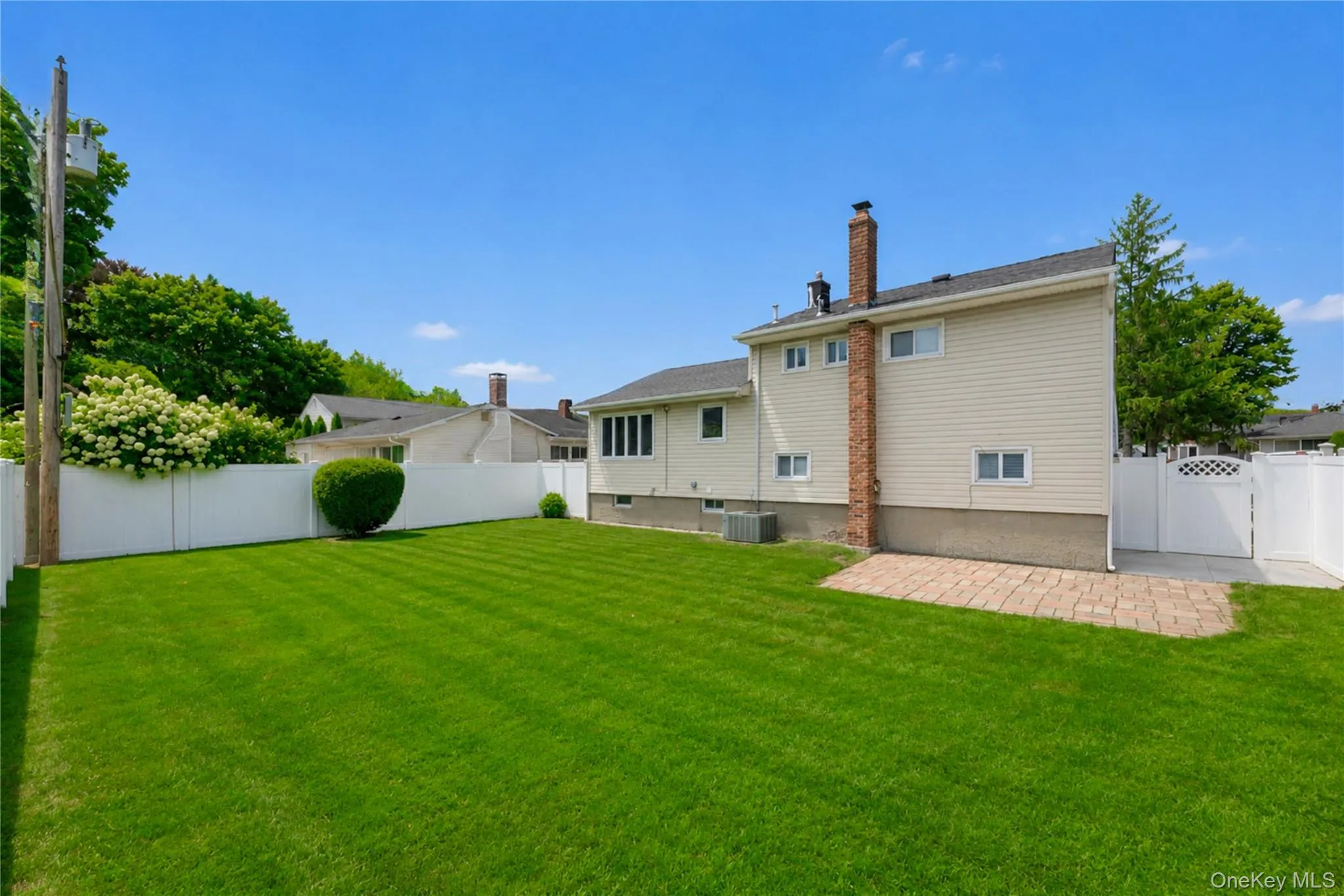 7 Primrose Avenue, Oyster Bay, NY, 3 Bedrooms Bedrooms, 10 Rooms Rooms,2 BathroomsBathrooms,Residential,For Rent,Primrose,0,1055888 7 Primrose Avenue, Oyster Bay, NY, 3 Bedrooms Bedrooms, 10 Rooms Rooms,2 BathroomsBathrooms,Residential,For Rent,Primrose,0,1055888
