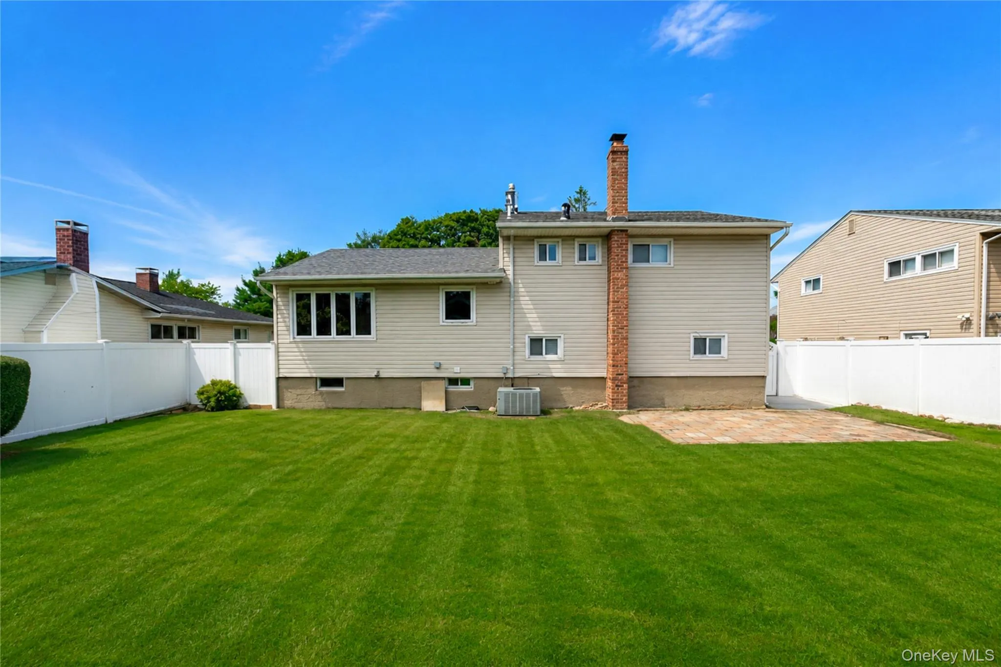 7 Primrose Avenue, Oyster Bay, NY, 3 Bedrooms Bedrooms, 10 Rooms Rooms,2 BathroomsBathrooms,Residential,For Rent,Primrose,0,1055888 7 Primrose Avenue, Oyster Bay, NY, 3 Bedrooms Bedrooms, 10 Rooms Rooms,2 BathroomsBathrooms,Residential,For Rent,Primrose,0,1055888