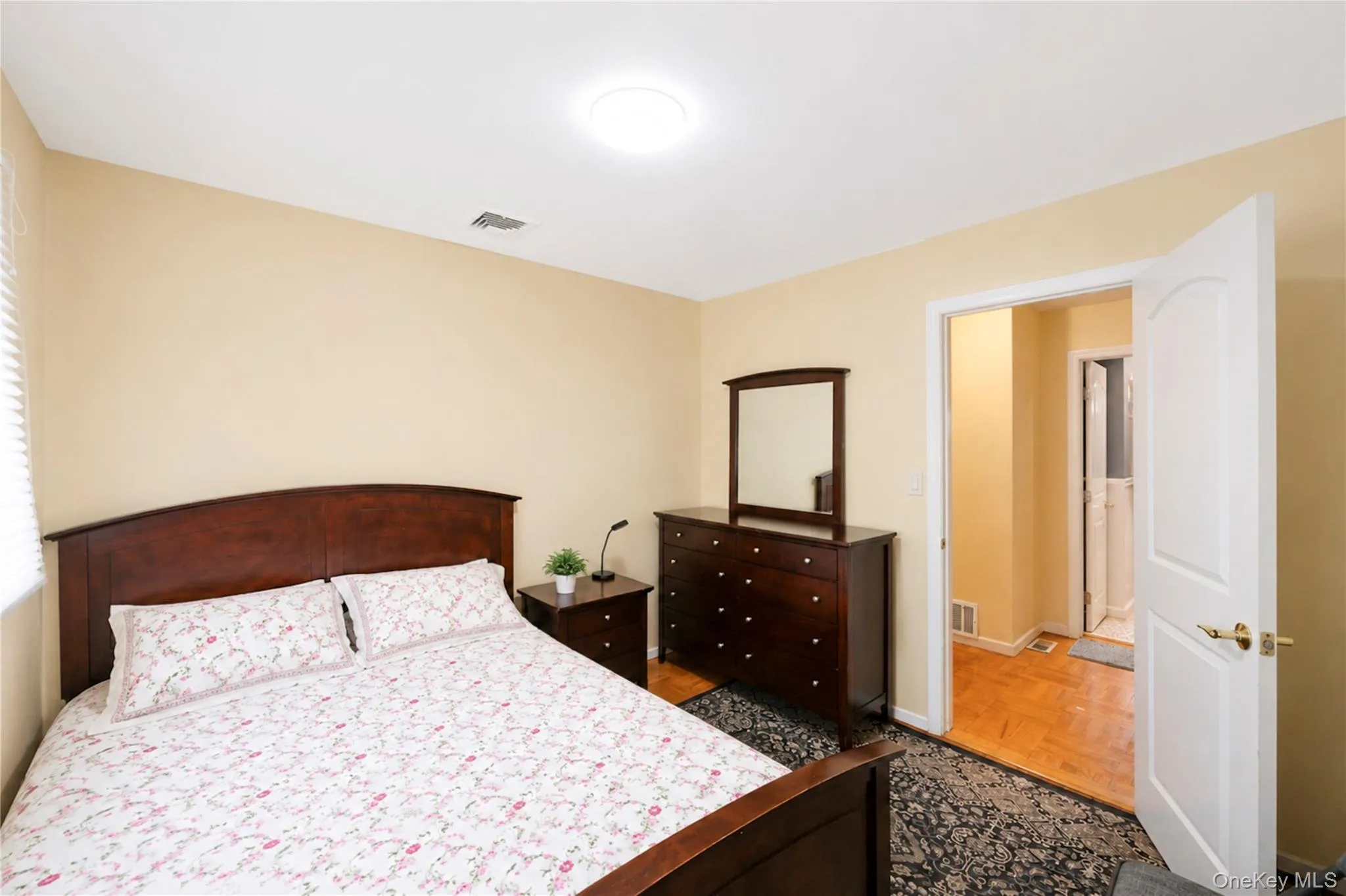 7 Primrose Avenue, Oyster Bay, NY, 3 Bedrooms Bedrooms, 10 Rooms Rooms,2 BathroomsBathrooms,Residential,For Rent,Primrose,0,1055888 7 Primrose Avenue, Oyster Bay, NY, 3 Bedrooms Bedrooms, 10 Rooms Rooms,2 BathroomsBathrooms,Residential,For Rent,Primrose,0,1055888