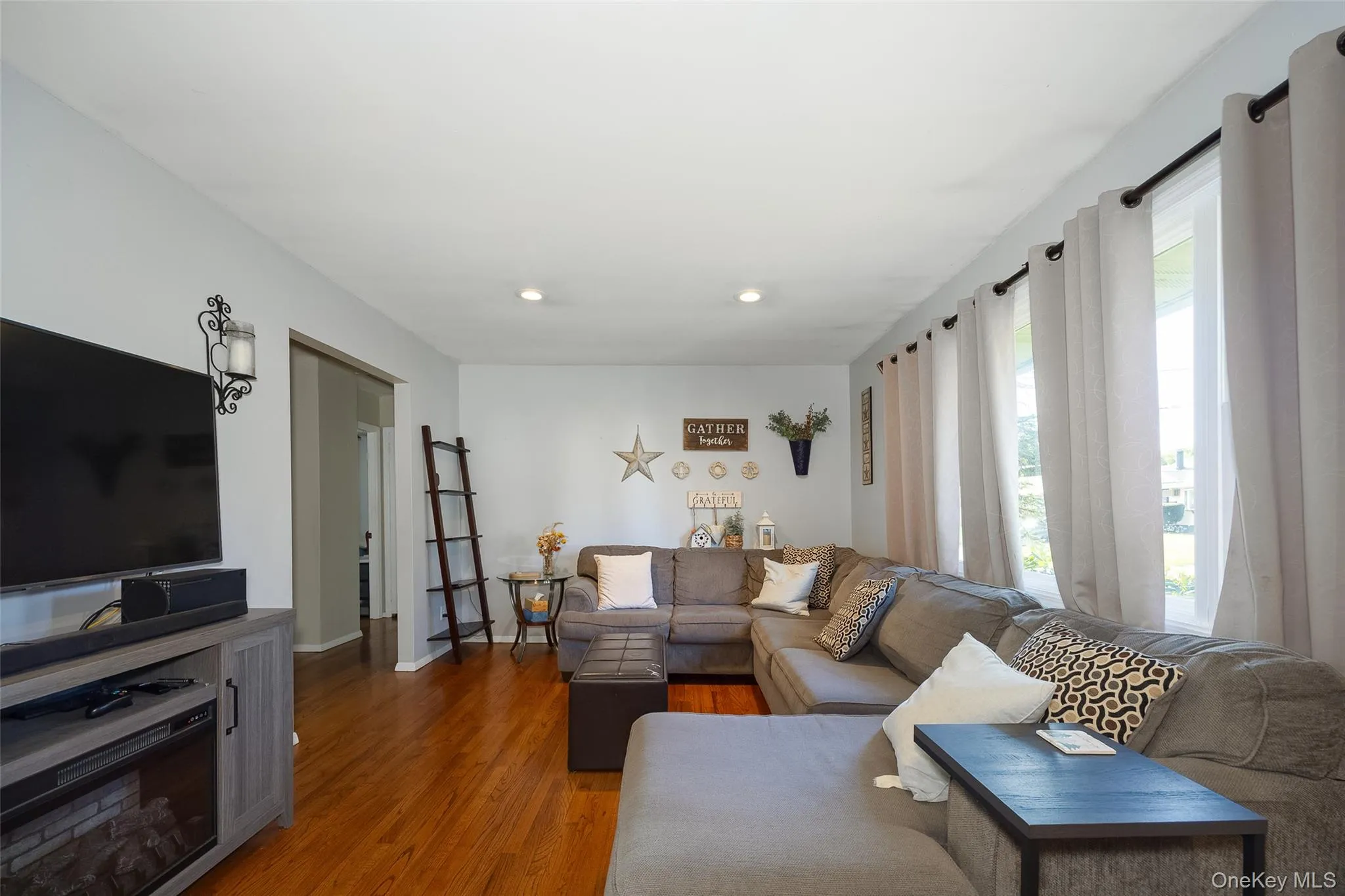 30 Flemming Drive, Newburgh (city), NY, 3 Bedrooms Bedrooms, 7 Rooms Rooms,1 BathroomBathrooms,Residential,For Rent,Flemming,0,1055896 30 Flemming Drive, Newburgh (city), NY, 3 Bedrooms Bedrooms, 7 Rooms Rooms,1 BathroomBathrooms,Residential,For Rent,Flemming,0,1055896