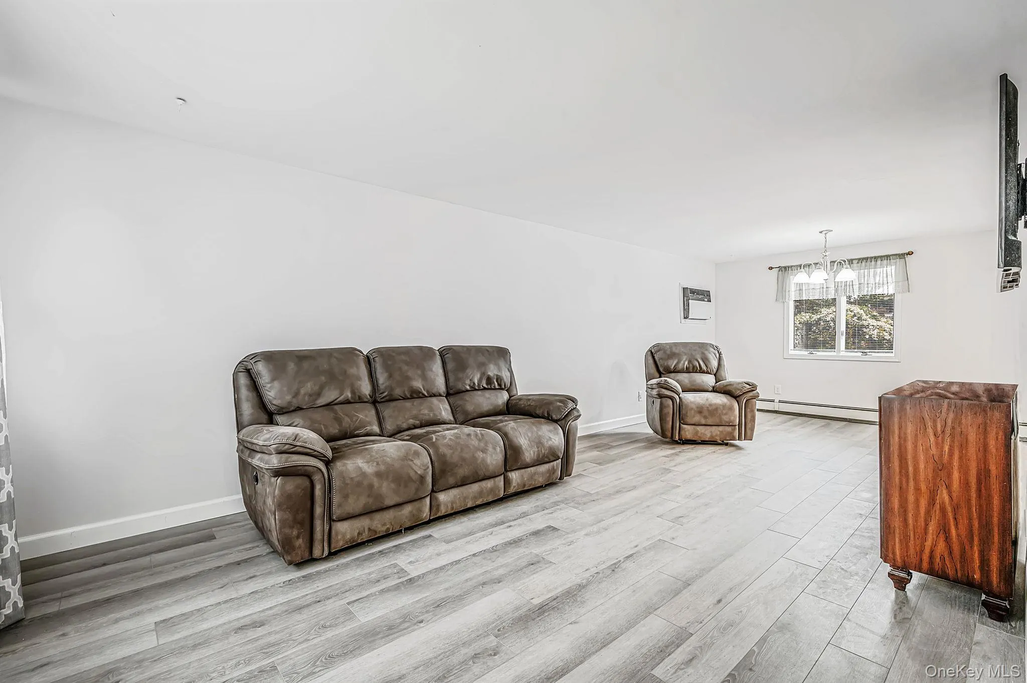 1 Allegheny Drive, Brookhaven, NY, 3 Bedrooms Bedrooms, 8 Rooms Rooms,1 BathroomBathrooms,Residential,For Rent,Allegheny,0,1055897 1 Allegheny Drive, Brookhaven, NY, 3 Bedrooms Bedrooms, 8 Rooms Rooms,1 BathroomBathrooms,Residential,For Rent,Allegheny,0,1055897