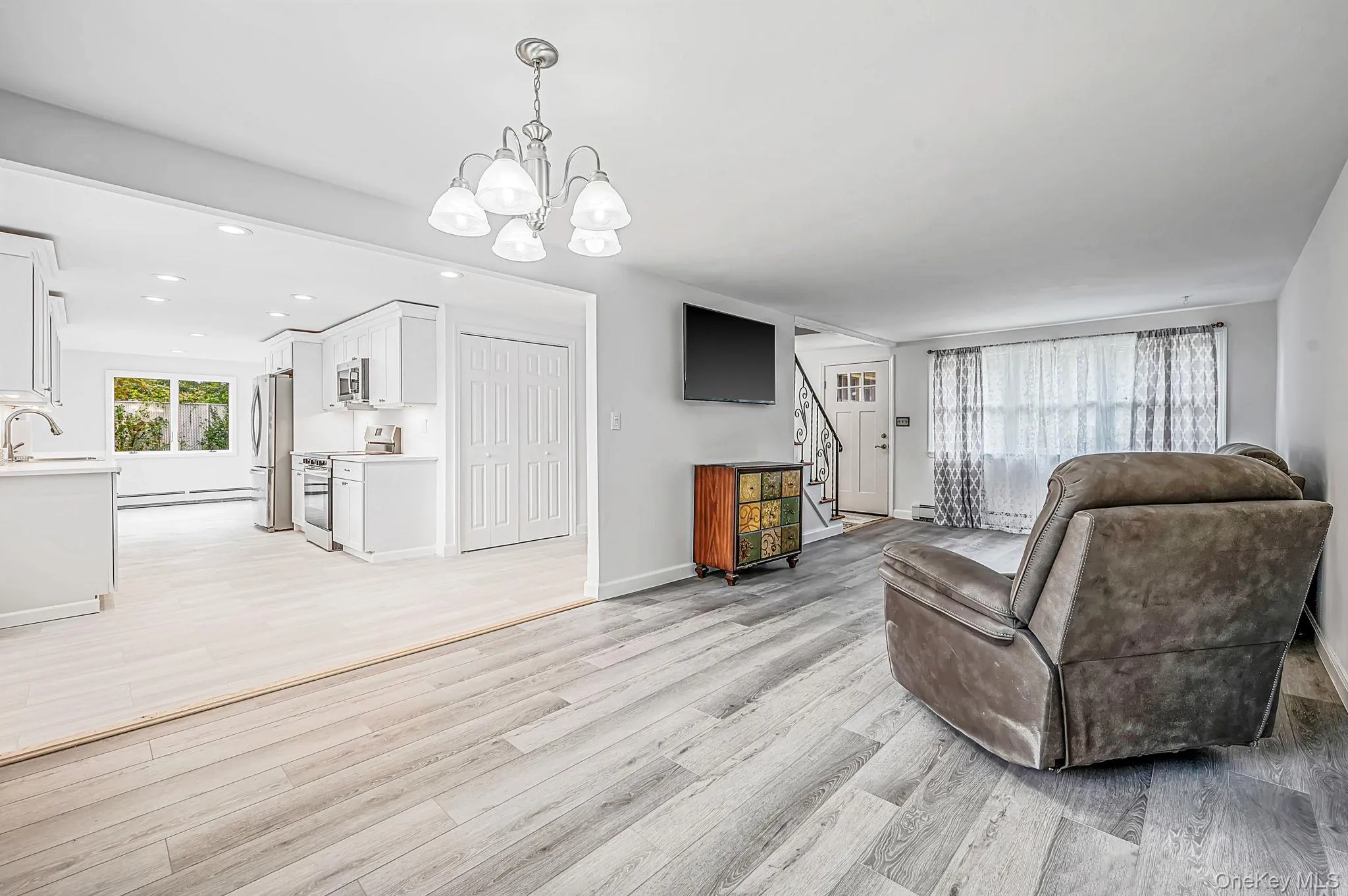 1 Allegheny Drive, Brookhaven, NY, 3 Bedrooms Bedrooms, 8 Rooms Rooms,1 BathroomBathrooms,Residential,For Rent,Allegheny,0,1055897 1 Allegheny Drive, Brookhaven, NY, 3 Bedrooms Bedrooms, 8 Rooms Rooms,1 BathroomBathrooms,Residential,For Rent,Allegheny,0,1055897