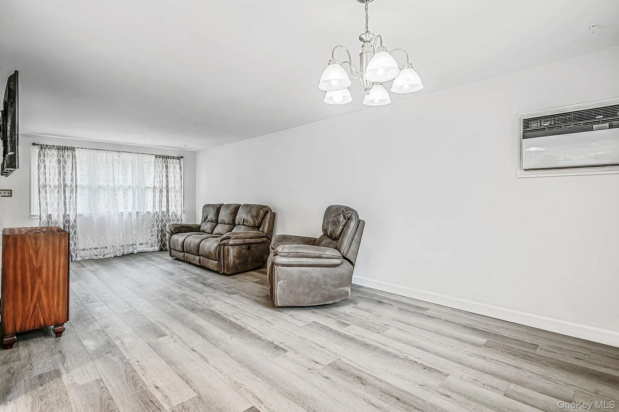 1 Allegheny Drive, Brookhaven, NY, 3 Bedrooms Bedrooms, 8 Rooms Rooms,1 BathroomBathrooms,Residential,For Rent,Allegheny,0,1055897 1 Allegheny Drive, Brookhaven, NY, 3 Bedrooms Bedrooms, 8 Rooms Rooms,1 BathroomBathrooms,Residential,For Rent,Allegheny,0,1055897
