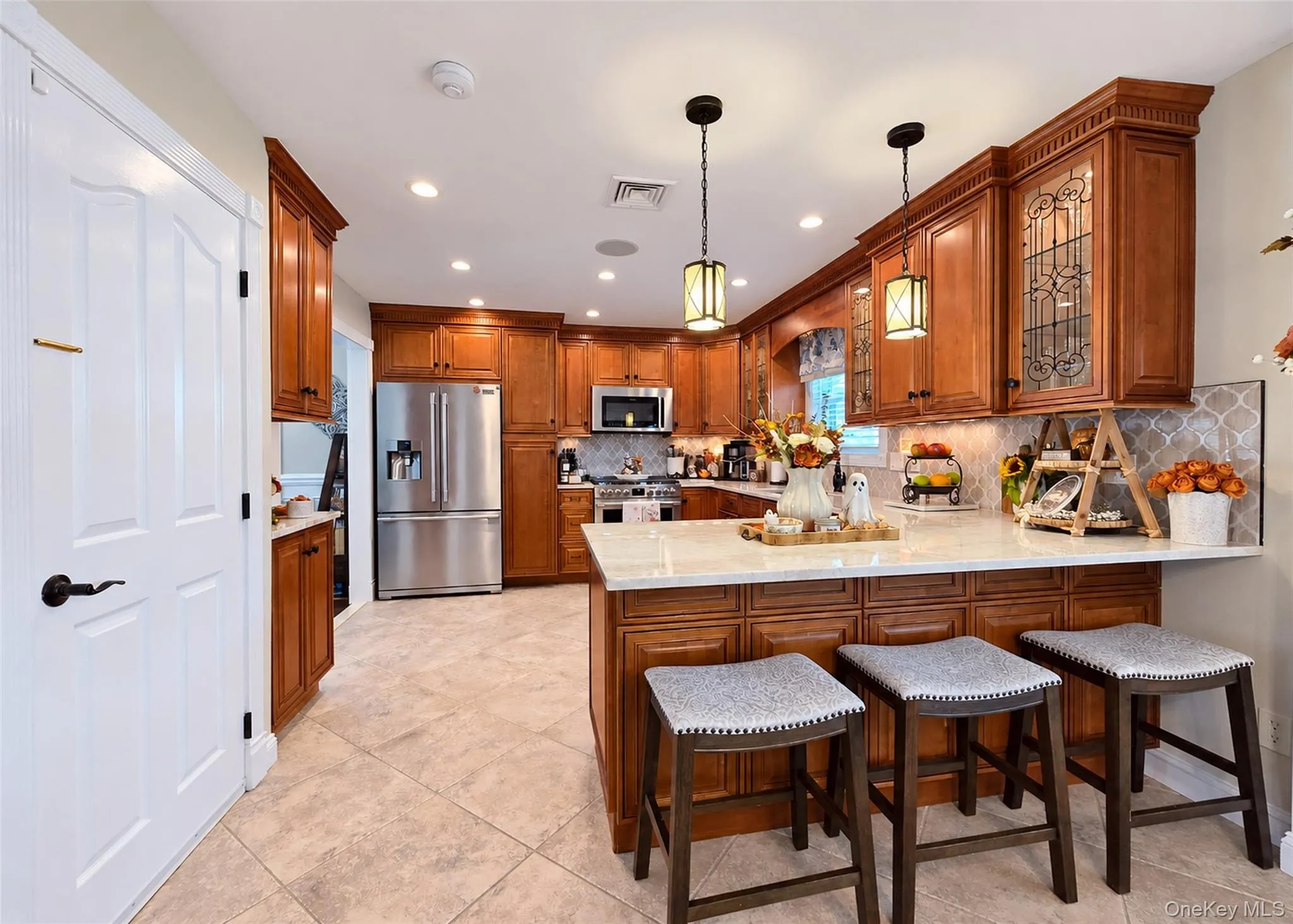 521 Park Avenue, Brookhaven, NY, 4 Bedrooms Bedrooms, 9 Rooms Rooms,2 BathroomsBathrooms,Residential,For Rent,Park,0,1055898 521 Park Avenue, Brookhaven, NY, 4 Bedrooms Bedrooms, 9 Rooms Rooms,2 BathroomsBathrooms,Residential,For Rent,Park,0,1055898