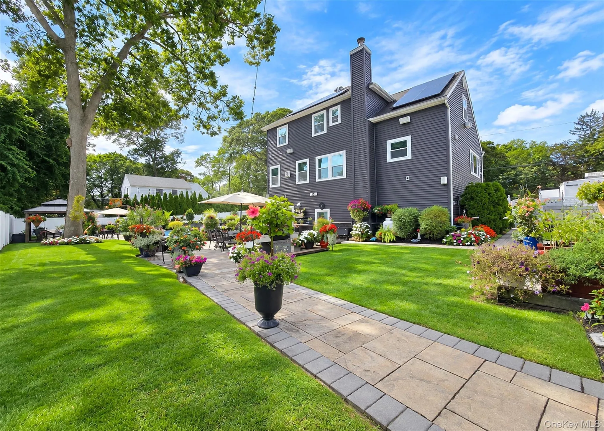 521 Park Avenue, Brookhaven, NY, 4 Bedrooms Bedrooms, 9 Rooms Rooms,2 BathroomsBathrooms,Residential,For Rent,Park,0,1055898 521 Park Avenue, Brookhaven, NY, 4 Bedrooms Bedrooms, 9 Rooms Rooms,2 BathroomsBathrooms,Residential,For Rent,Park,0,1055898