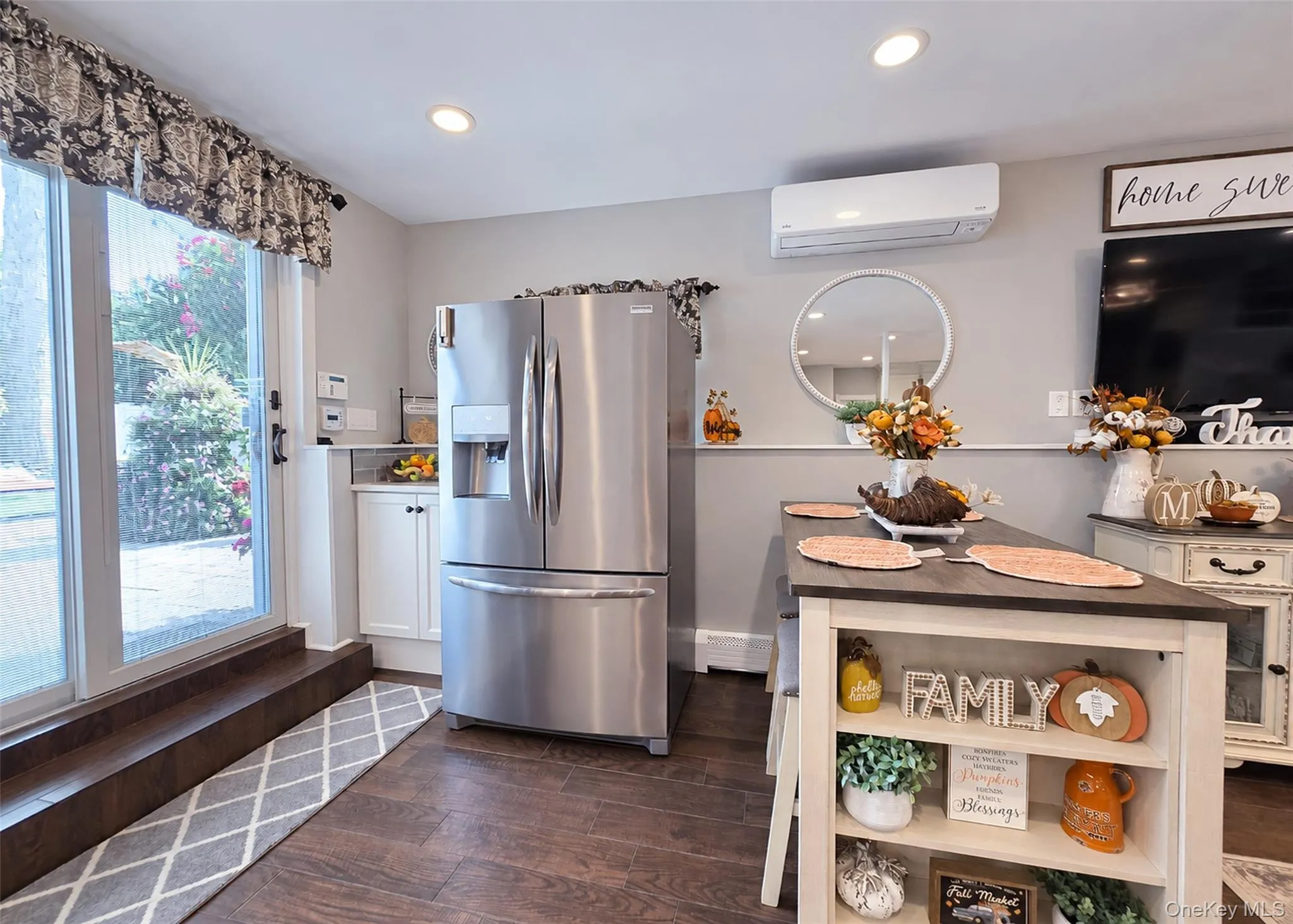 521 Park Avenue, Brookhaven, NY, 4 Bedrooms Bedrooms, 9 Rooms Rooms,2 BathroomsBathrooms,Residential,For Rent,Park,0,1055898 521 Park Avenue, Brookhaven, NY, 4 Bedrooms Bedrooms, 9 Rooms Rooms,2 BathroomsBathrooms,Residential,For Rent,Park,0,1055898