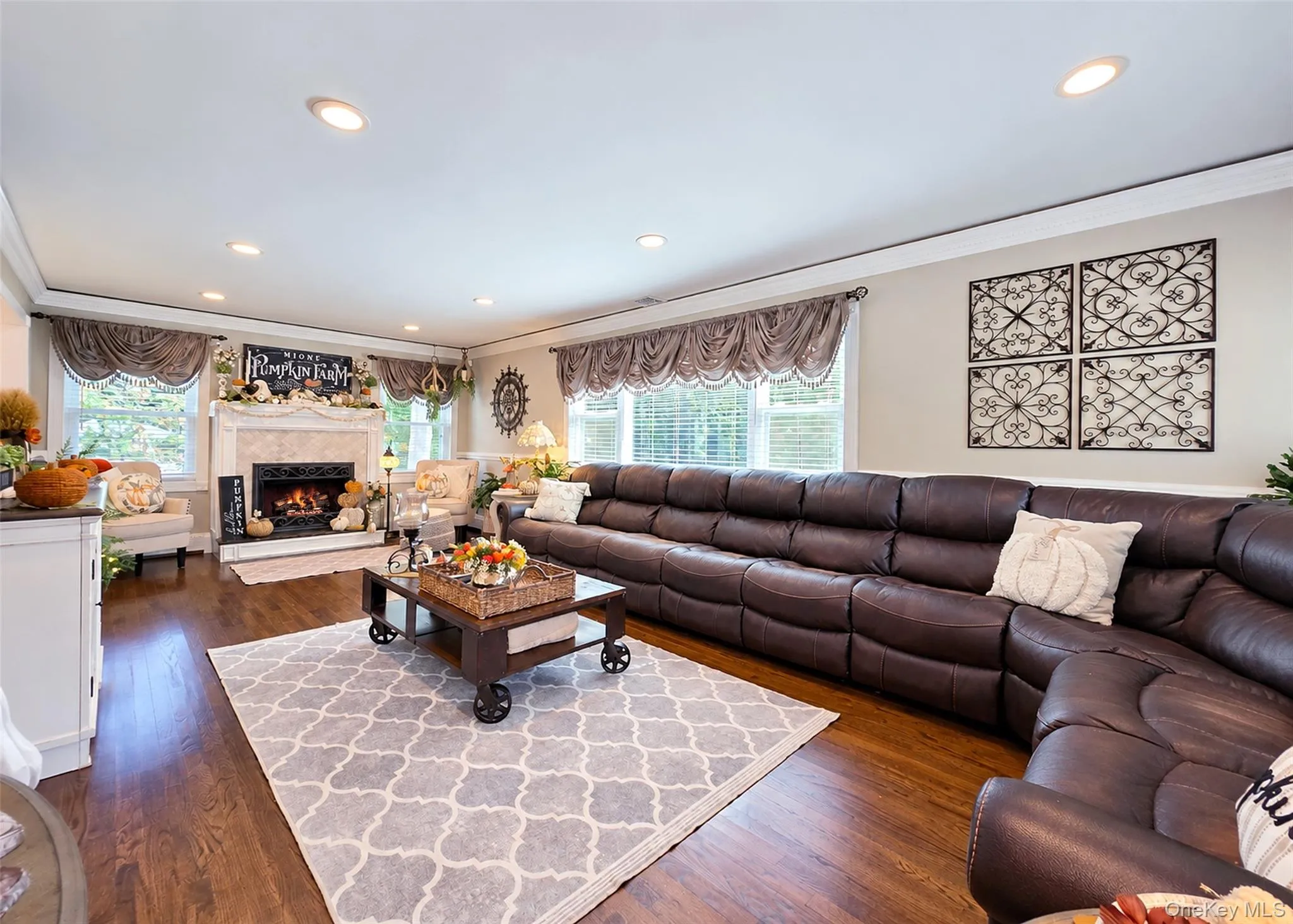 521 Park Avenue, Brookhaven, NY, 4 Bedrooms Bedrooms, 9 Rooms Rooms,2 BathroomsBathrooms,Residential,For Rent,Park,0,1055898 521 Park Avenue, Brookhaven, NY, 4 Bedrooms Bedrooms, 9 Rooms Rooms,2 BathroomsBathrooms,Residential,For Rent,Park,0,1055898