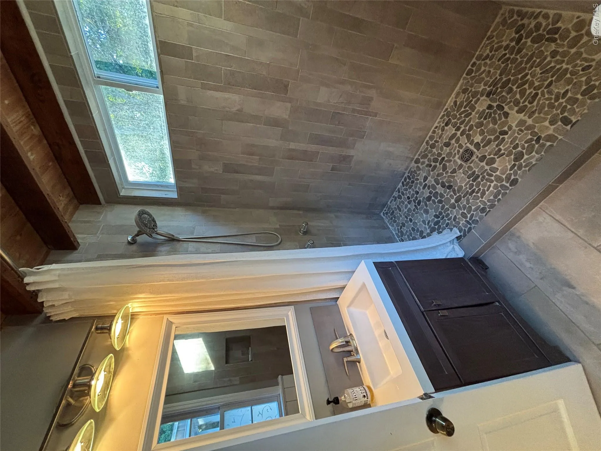 15 Merry Hill Road, La Grange, NY, 3 Bedrooms Bedrooms, 8 Rooms Rooms,2 BathroomsBathrooms,Residential,For Rent,Merry Hill,0,1055904 15 Merry Hill Road, La Grange, NY, 3 Bedrooms Bedrooms, 8 Rooms Rooms,2 BathroomsBathrooms,Residential,For Rent,Merry Hill,0,1055904