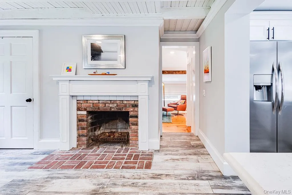 Kitchen Has Fireplace too! Kitchen Has Fireplace too!