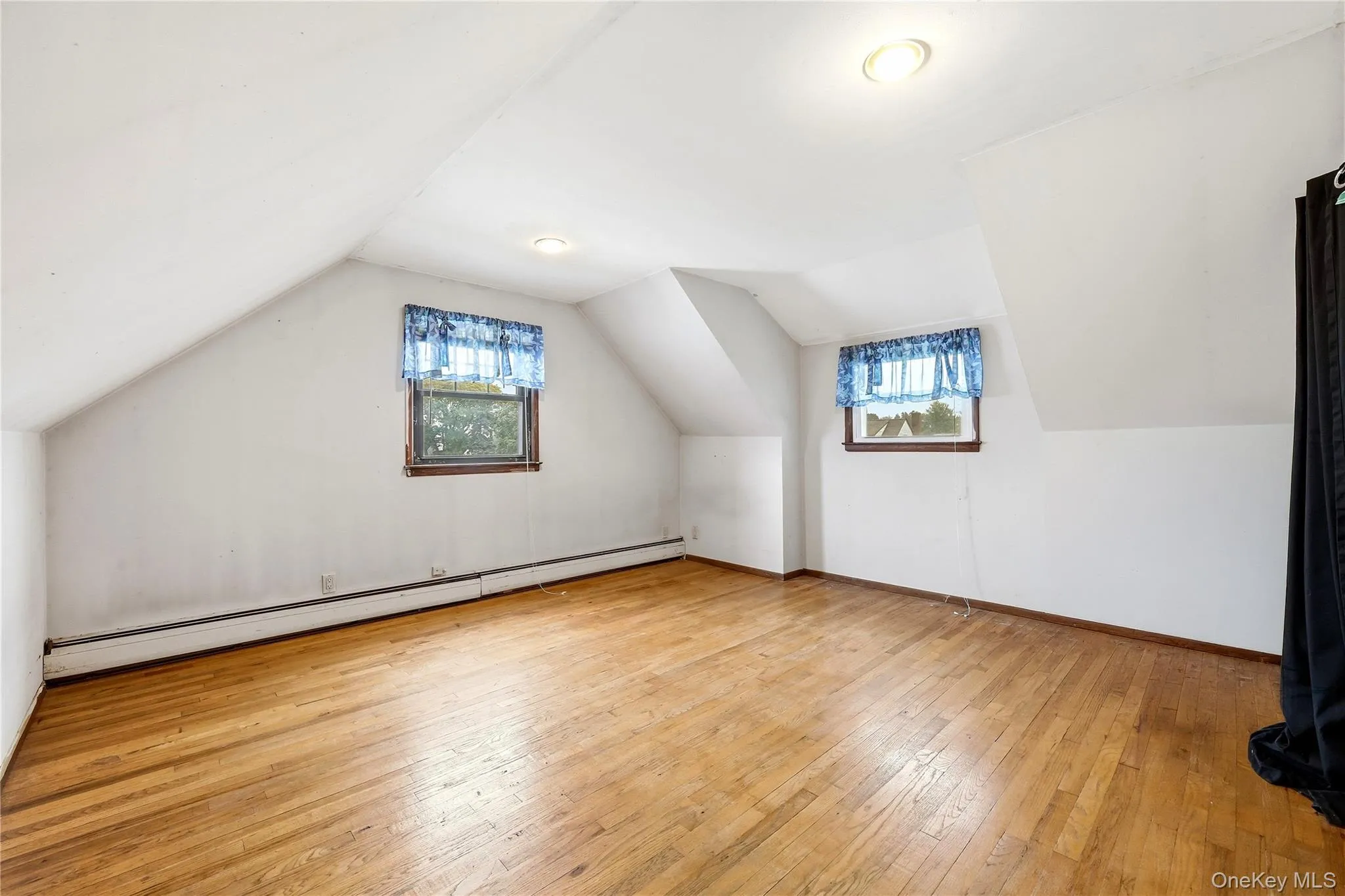 947 White Birch Lane, Hempstead, NY, 4 Bedrooms Bedrooms, 7 Rooms Rooms,2 BathroomsBathrooms,Residential,For Rent,White Birch,0,1055910 947 White Birch Lane, Hempstead, NY, 4 Bedrooms Bedrooms, 7 Rooms Rooms,2 BathroomsBathrooms,Residential,For Rent,White Birch,0,1055910