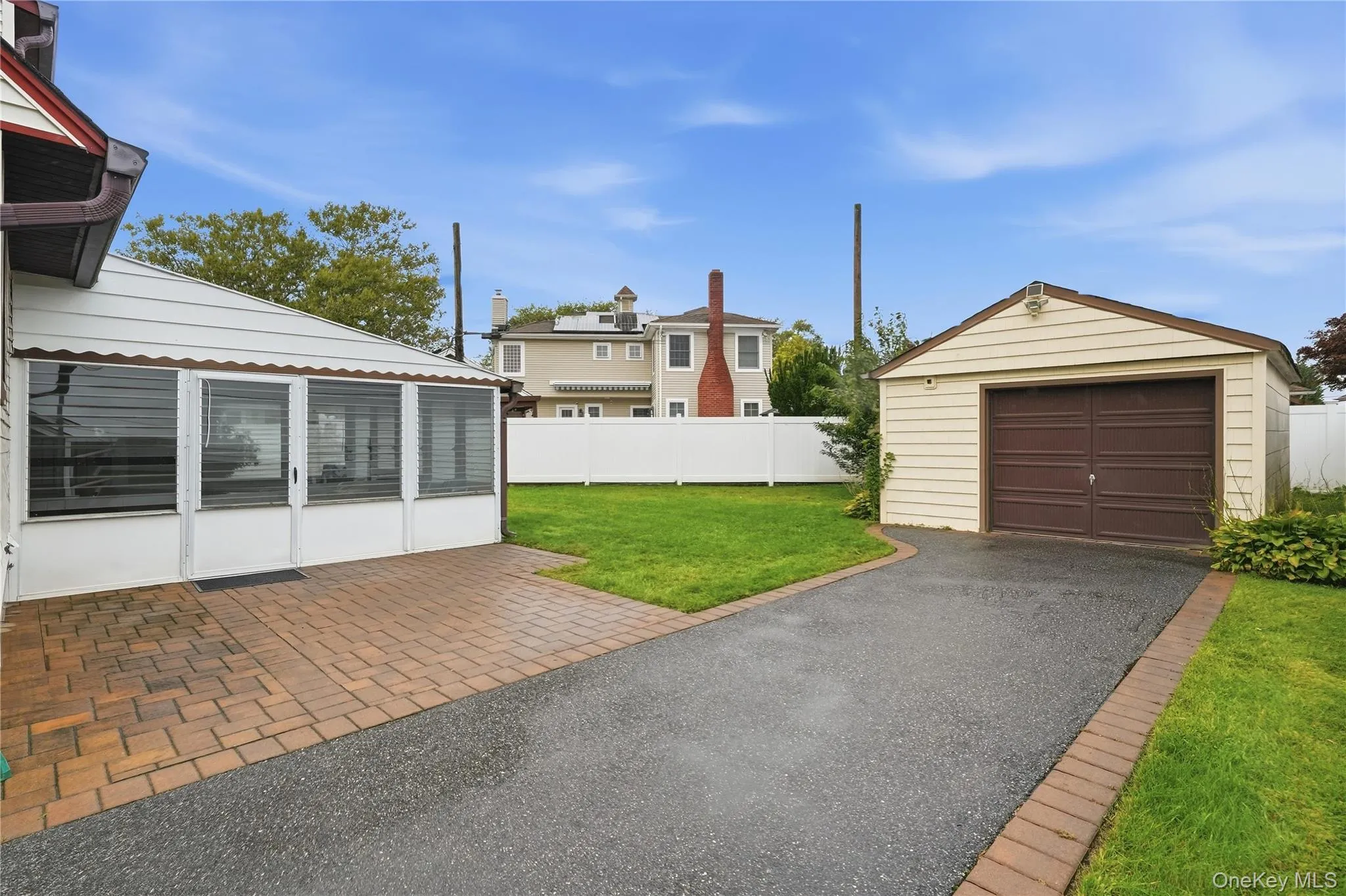 947 White Birch Lane, Hempstead, NY, 4 Bedrooms Bedrooms, 7 Rooms Rooms,2 BathroomsBathrooms,Residential,For Rent,White Birch,0,1055910 947 White Birch Lane, Hempstead, NY, 4 Bedrooms Bedrooms, 7 Rooms Rooms,2 BathroomsBathrooms,Residential,For Rent,White Birch,0,1055910