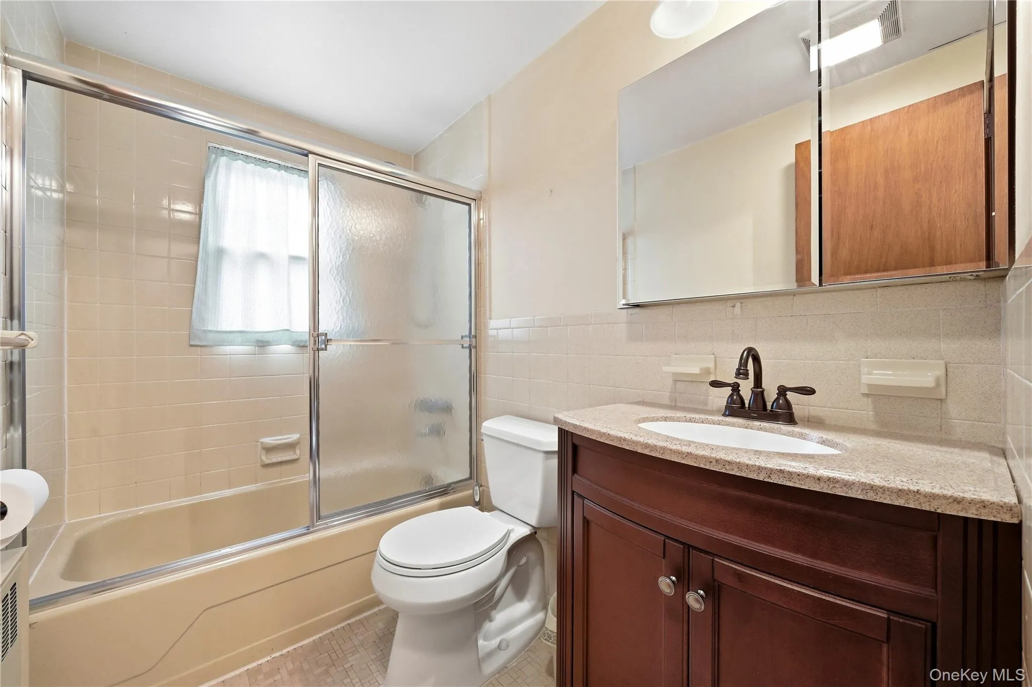 947 White Birch Lane, Hempstead, NY, 4 Bedrooms Bedrooms, 7 Rooms Rooms,2 BathroomsBathrooms,Residential,For Rent,White Birch,0,1055910 947 White Birch Lane, Hempstead, NY, 4 Bedrooms Bedrooms, 7 Rooms Rooms,2 BathroomsBathrooms,Residential,For Rent,White Birch,0,1055910
