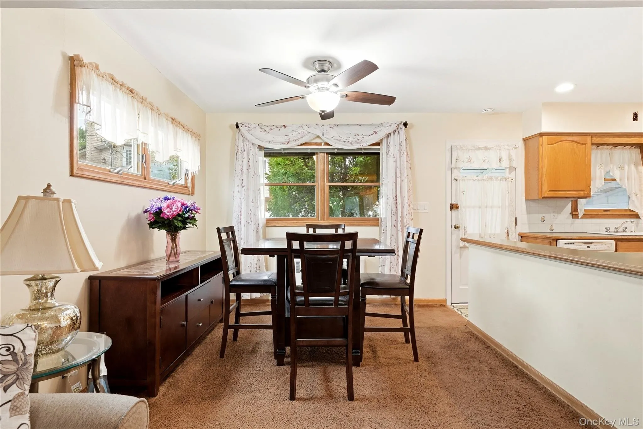 947 White Birch Lane, Hempstead, NY, 4 Bedrooms Bedrooms, 7 Rooms Rooms,2 BathroomsBathrooms,Residential,For Rent,White Birch,0,1055910 947 White Birch Lane, Hempstead, NY, 4 Bedrooms Bedrooms, 7 Rooms Rooms,2 BathroomsBathrooms,Residential,For Rent,White Birch,0,1055910