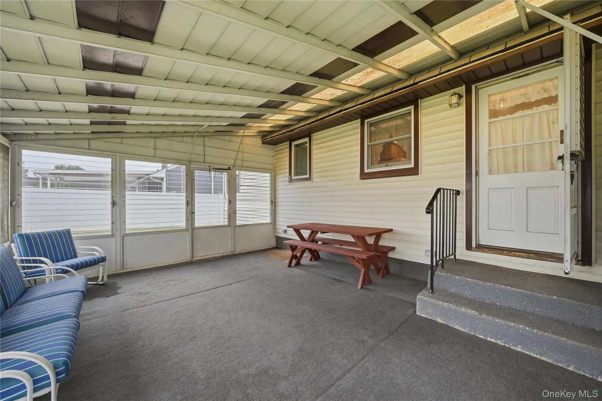 947 White Birch Lane, Hempstead, NY, 4 Bedrooms Bedrooms, 7 Rooms Rooms,2 BathroomsBathrooms,Residential,For Rent,White Birch,0,1055910 947 White Birch Lane, Hempstead, NY, 4 Bedrooms Bedrooms, 7 Rooms Rooms,2 BathroomsBathrooms,Residential,For Rent,White Birch,0,1055910