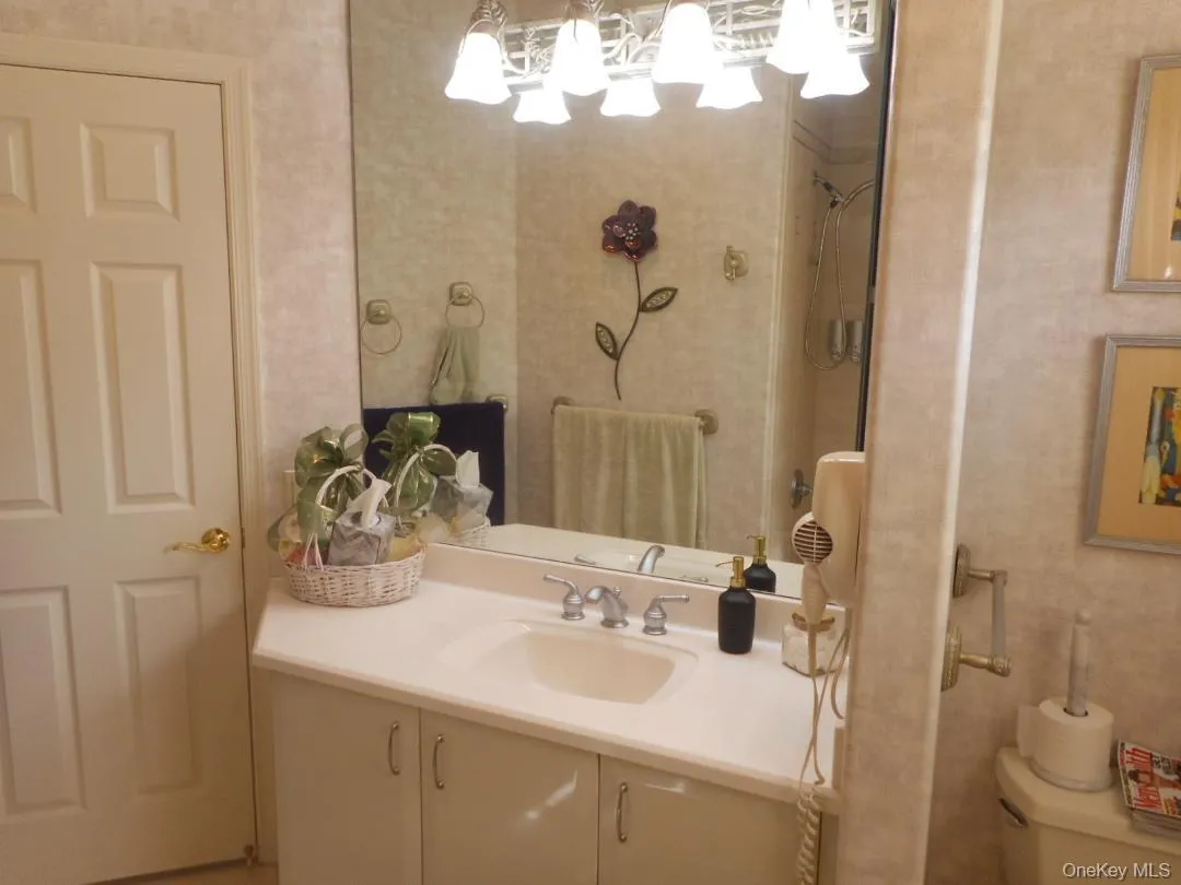 173 Hamlet Drive, Brookhaven, NY, 3 Bedrooms Bedrooms, 8 Rooms Rooms,2 BathroomsBathrooms,Residential,For Rent,Hamlet,0,1055911 173 Hamlet Drive, Brookhaven, NY, 3 Bedrooms Bedrooms, 8 Rooms Rooms,2 BathroomsBathrooms,Residential,For Rent,Hamlet,0,1055911