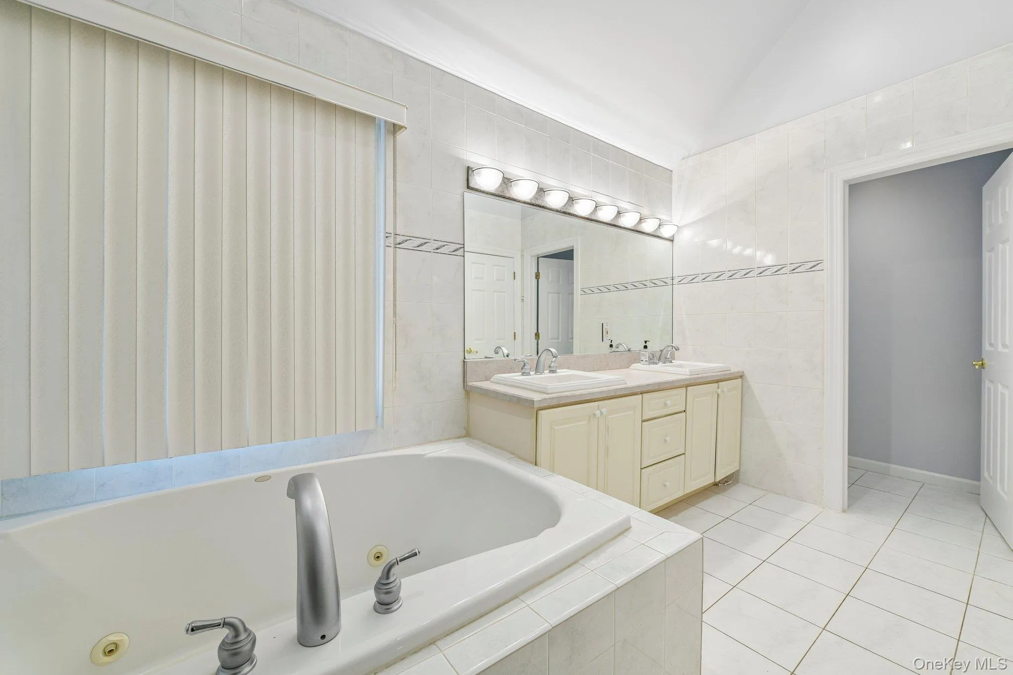 2175 Helene Avenue, Hempstead, NY, 4 Bedrooms Bedrooms, 8 Rooms Rooms,2 BathroomsBathrooms,Residential,For Rent,Helene,0,1055913 2175 Helene Avenue, Hempstead, NY, 4 Bedrooms Bedrooms, 8 Rooms Rooms,2 BathroomsBathrooms,Residential,For Rent,Helene,0,1055913