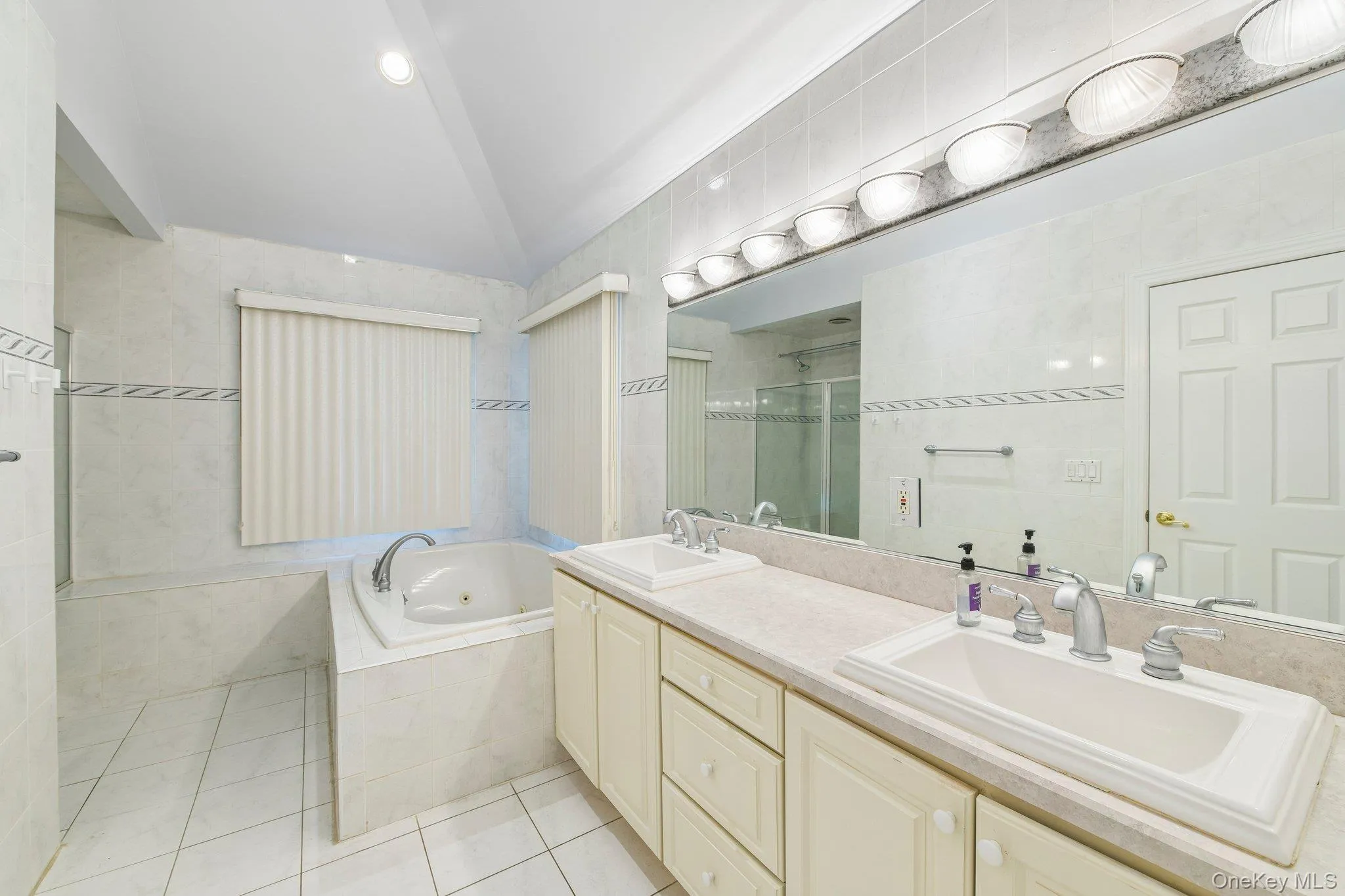 2175 Helene Avenue, Hempstead, NY, 4 Bedrooms Bedrooms, 8 Rooms Rooms,2 BathroomsBathrooms,Residential,For Rent,Helene,0,1055913 2175 Helene Avenue, Hempstead, NY, 4 Bedrooms Bedrooms, 8 Rooms Rooms,2 BathroomsBathrooms,Residential,For Rent,Helene,0,1055913