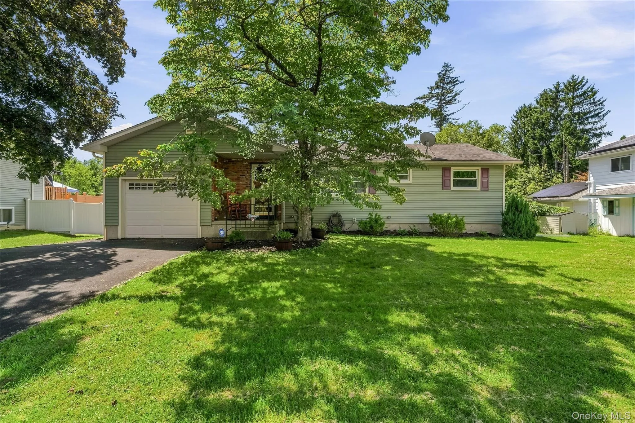 3 Allerton Avenue, Middletown, NY, 3 Bedrooms Bedrooms, 11 Rooms Rooms,2 BathroomsBathrooms,Residential Lease,For Rent,Allerton,0,1055915 3 Allerton Avenue, Middletown, NY, 3 Bedrooms Bedrooms, 11 Rooms Rooms,2 BathroomsBathrooms,Residential Lease,For Rent,Allerton,0,1055915