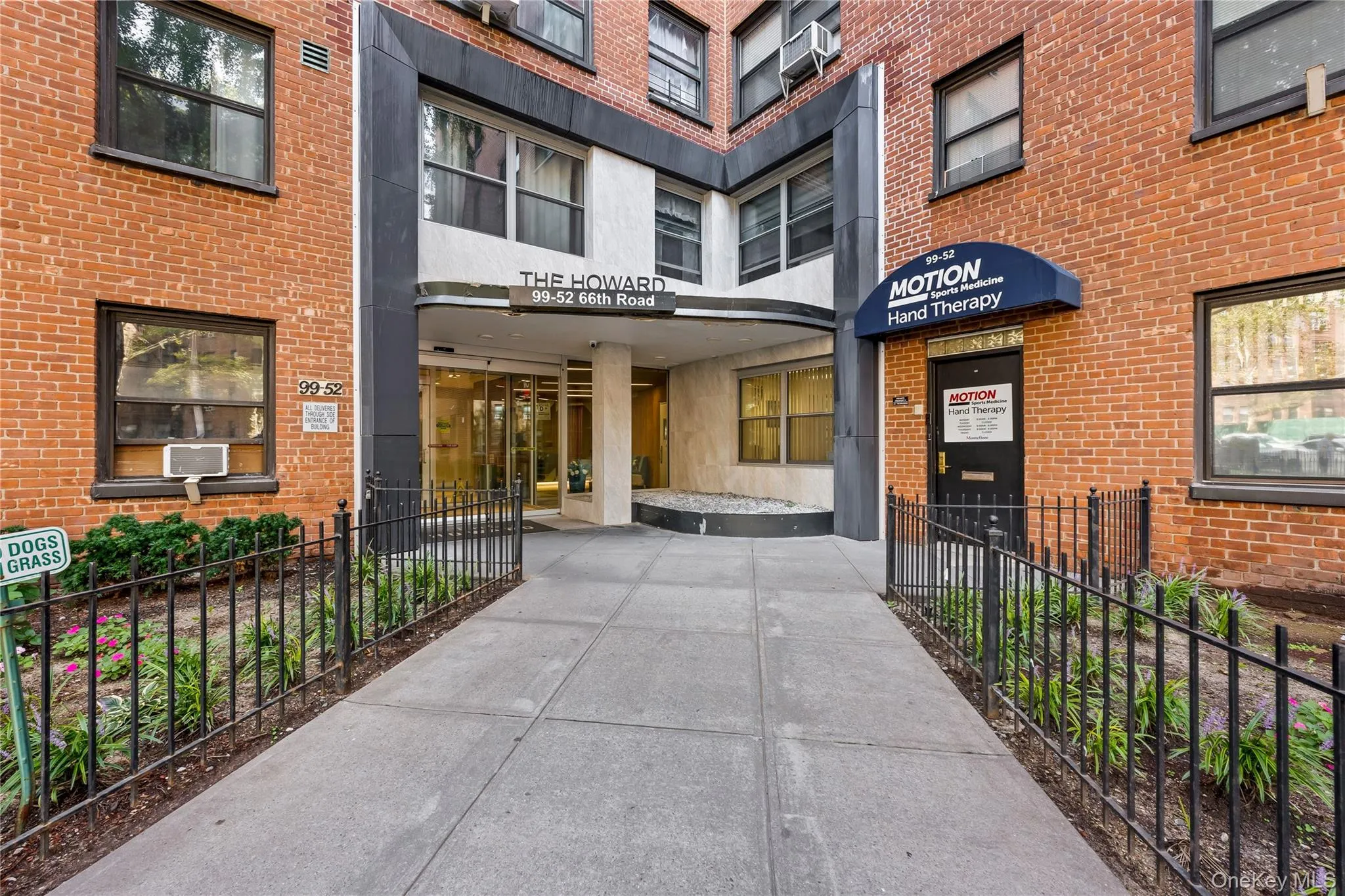 99-52 66th Rd, New York, NY, 4 Rooms Rooms,1 BathroomBathrooms,Residential,For Rent,66th Rd,0,1055921 99-52 66th Rd, New York, NY, 4 Rooms Rooms,1 BathroomBathrooms,Residential,For Rent,66th Rd,0,1055921