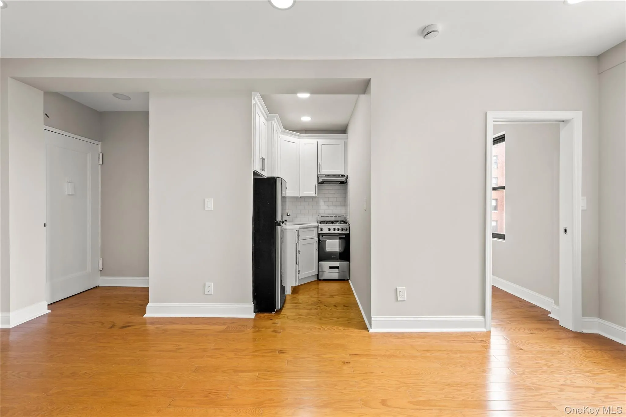 99-52 66th Rd, New York, NY, 4 Rooms Rooms,1 BathroomBathrooms,Residential,For Rent,66th Rd,0,1055921 99-52 66th Rd, New York, NY, 4 Rooms Rooms,1 BathroomBathrooms,Residential,For Rent,66th Rd,0,1055921