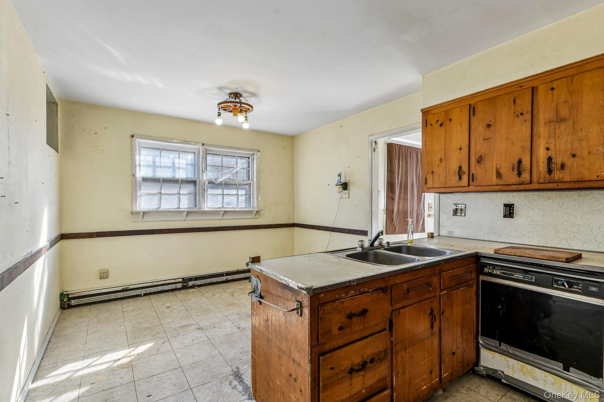 18 Wrana Street, Brookhaven, NY, 4 Bedrooms Bedrooms, 8 Rooms Rooms,2 BathroomsBathrooms,Residential,For Rent,Wrana,0,1055924 18 Wrana Street, Brookhaven, NY, 4 Bedrooms Bedrooms, 8 Rooms Rooms,2 BathroomsBathrooms,Residential,For Rent,Wrana,0,1055924