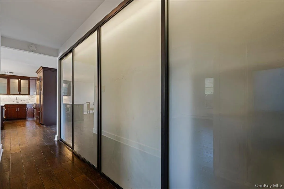 Multi function custom closets Multi function custom closets