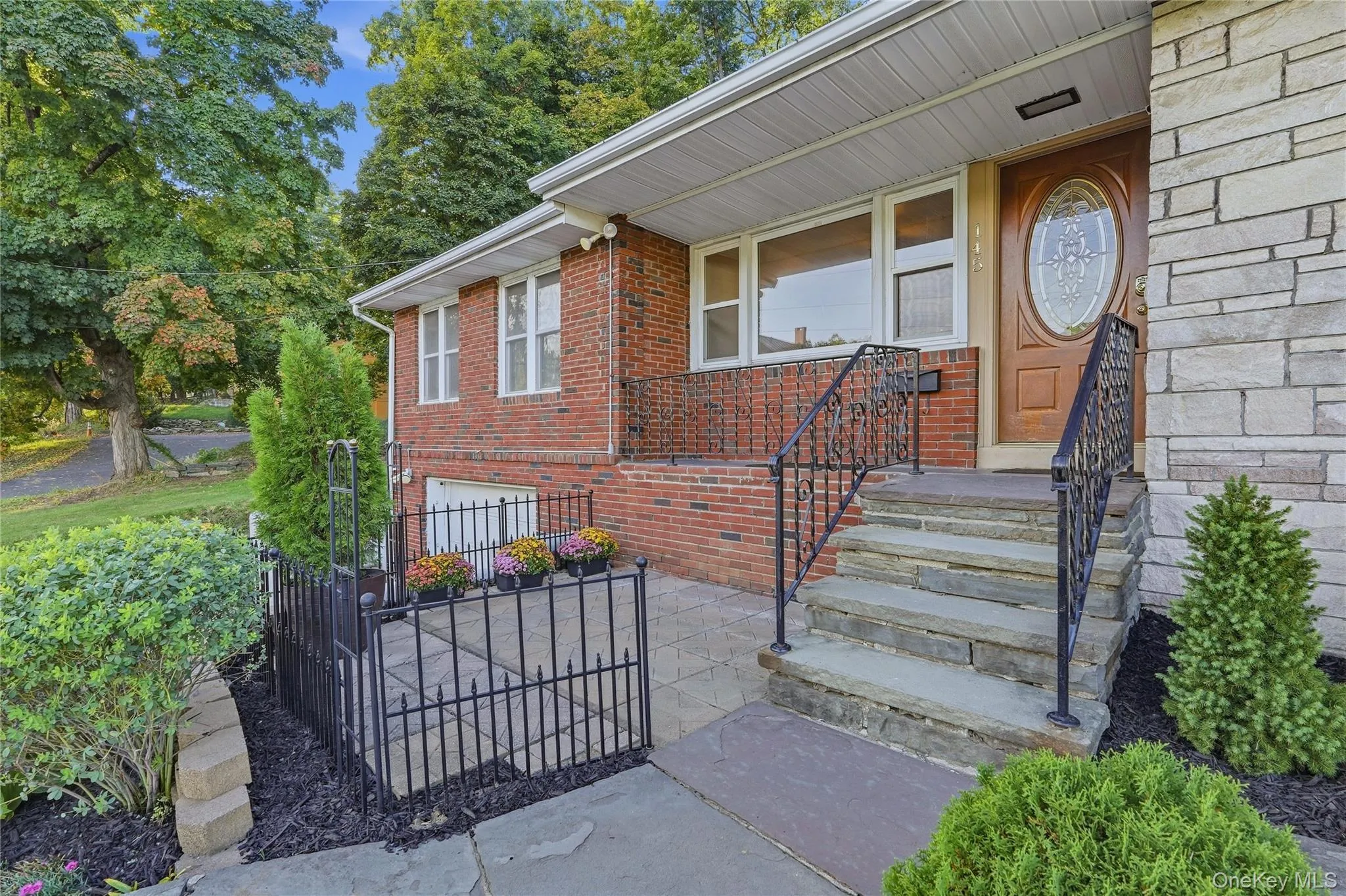 145 Linderman Avenue, Kingston, NY, 3 Bedrooms Bedrooms, 8 Rooms Rooms,2 BathroomsBathrooms,Residential,For Rent,Linderman,0,1055930 145 Linderman Avenue, Kingston, NY, 3 Bedrooms Bedrooms, 8 Rooms Rooms,2 BathroomsBathrooms,Residential,For Rent,Linderman,0,1055930
