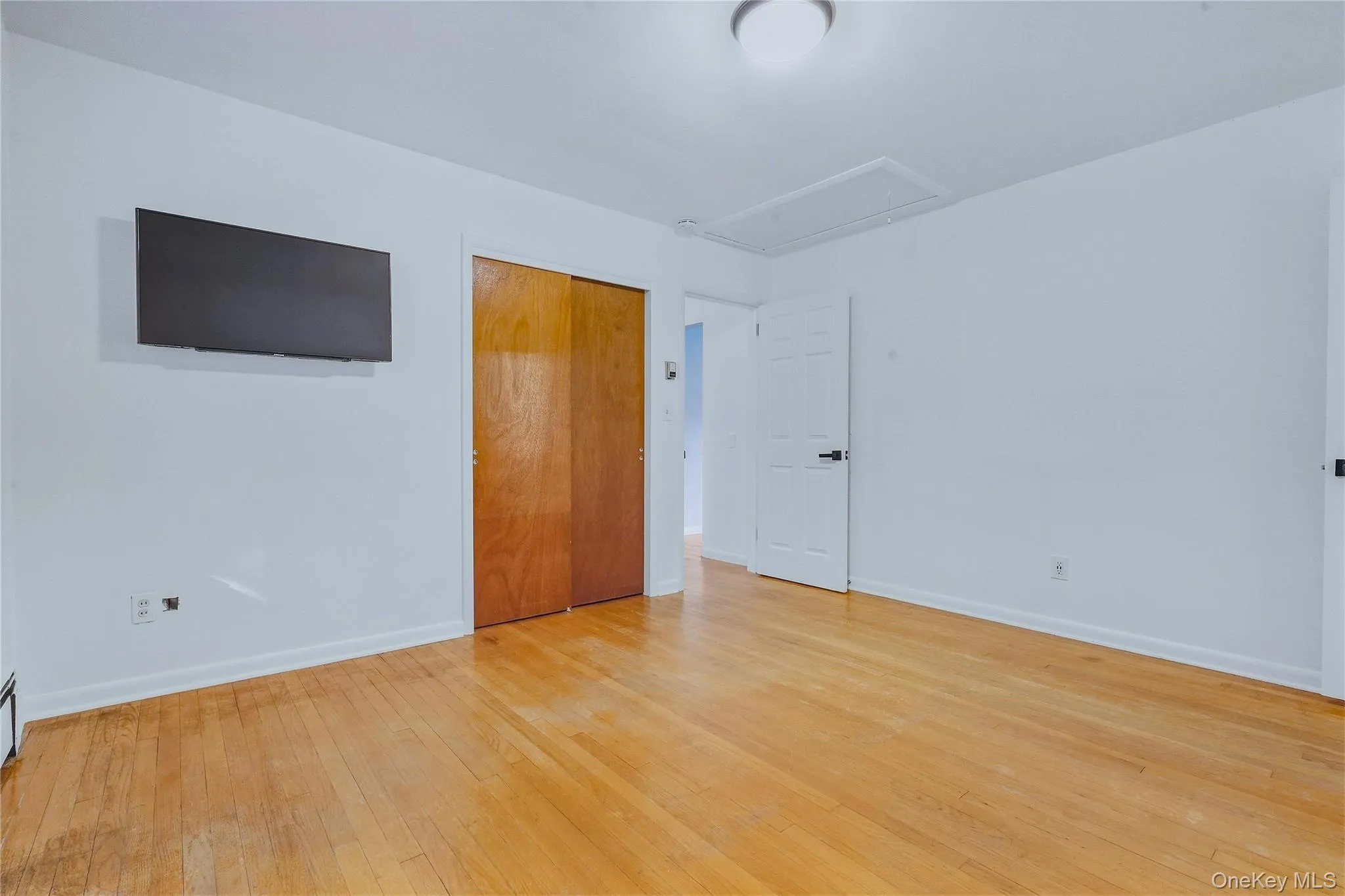 145 Linderman Avenue, Kingston, NY, 3 Bedrooms Bedrooms, 8 Rooms Rooms,2 BathroomsBathrooms,Residential,For Rent,Linderman,0,1055930 145 Linderman Avenue, Kingston, NY, 3 Bedrooms Bedrooms, 8 Rooms Rooms,2 BathroomsBathrooms,Residential,For Rent,Linderman,0,1055930