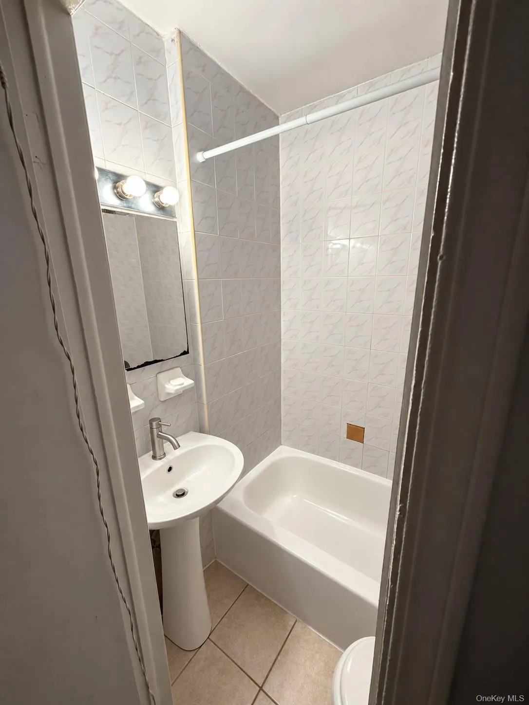 139 Eldridge Street, New York, NY, 2 Bedroom Bedrooms, 3 Room Rooms,1 BathroomBathrooms,Residential Lease,For Rent,Eldridge,0,1055943 139 Eldridge Street, New York, NY, 2 Bedroom Bedrooms, 3 Room Rooms,1 BathroomBathrooms,Residential Lease,For Rent,Eldridge,0,1055943