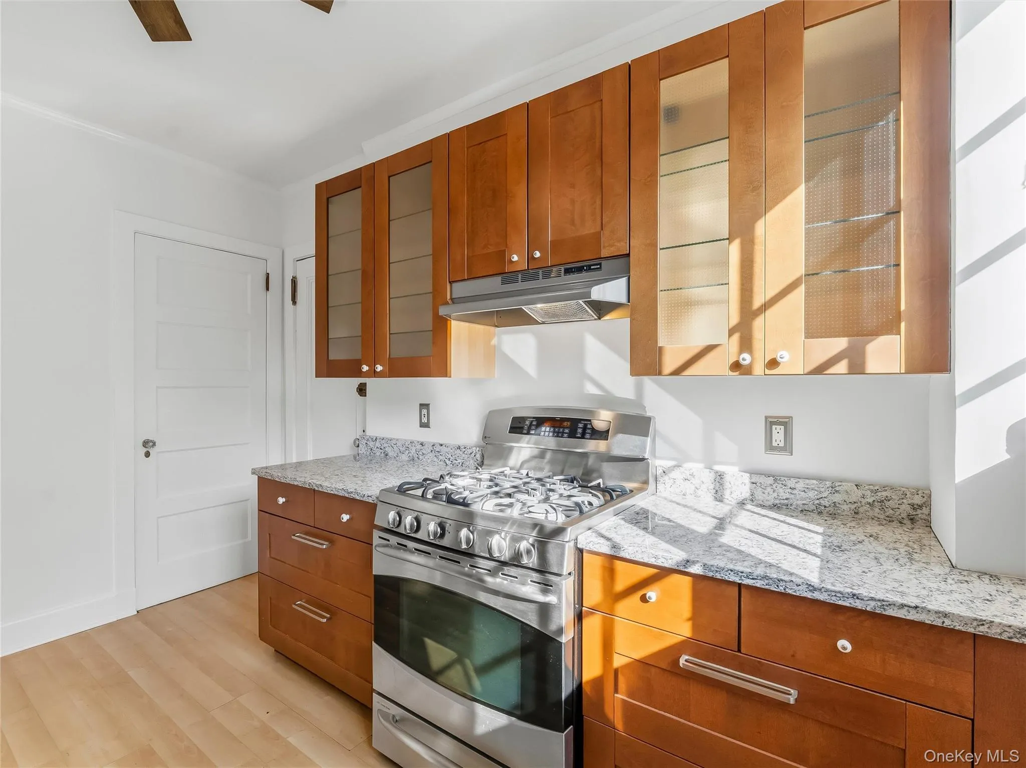 1 Rivermere, Eastchester, NY, 1 Bedroom Bedrooms, 3 Rooms Rooms,1 BathroomBathrooms,Residential,For Rent,Rivermere,0,1055944 1 Rivermere, Eastchester, NY, 1 Bedroom Bedrooms, 3 Rooms Rooms,1 BathroomBathrooms,Residential,For Rent,Rivermere,0,1055944